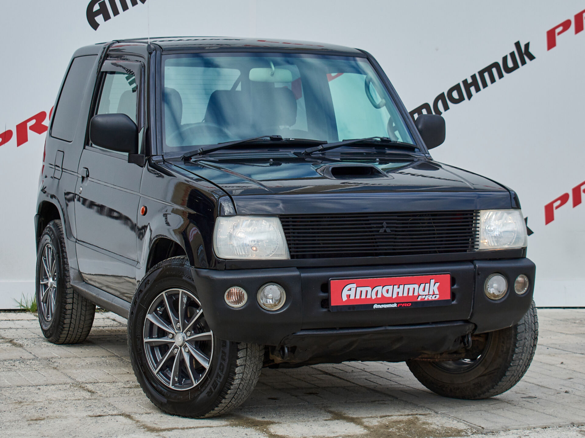 Купить Mitsubishi Pajero Mini 0.7 MT (64 л.с.) 4WD, 2006 в Екатеренбурге