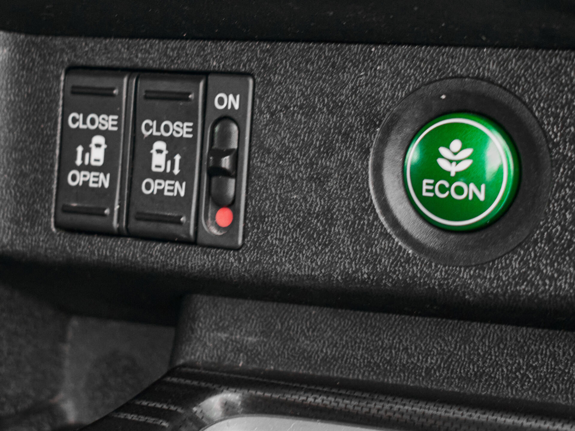 Купить Honda Stepwgn Spada 1.5 CVT (150 л.с.) 4WD, 2016 в Екатеренбурге