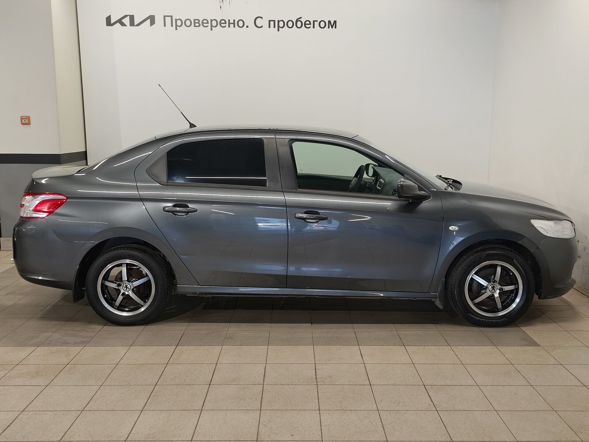 Peugeot 301 None 2013 г.в., 196 000 км.