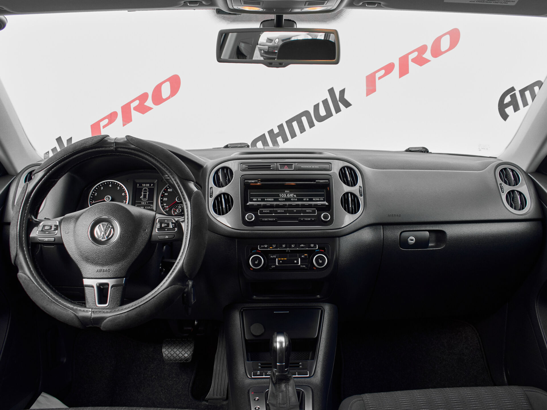 Купить Volkswagen Tiguan 2.0 AT (170 л.с.) 4WD, 2011 в Екатеренбурге