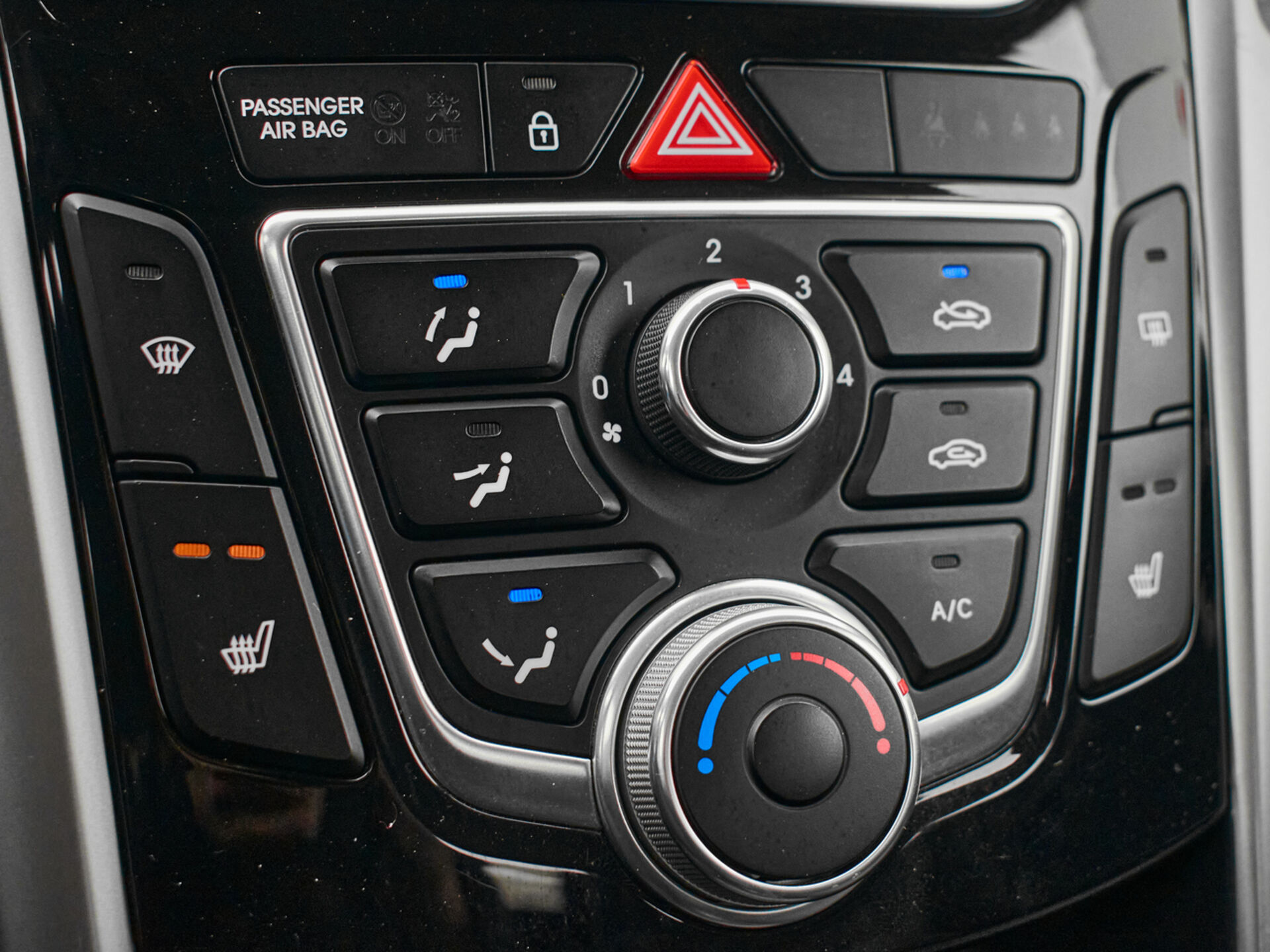 Купить Hyundai i30 1.4 MT (100 л.с.), 2013 в Екатеренбурге