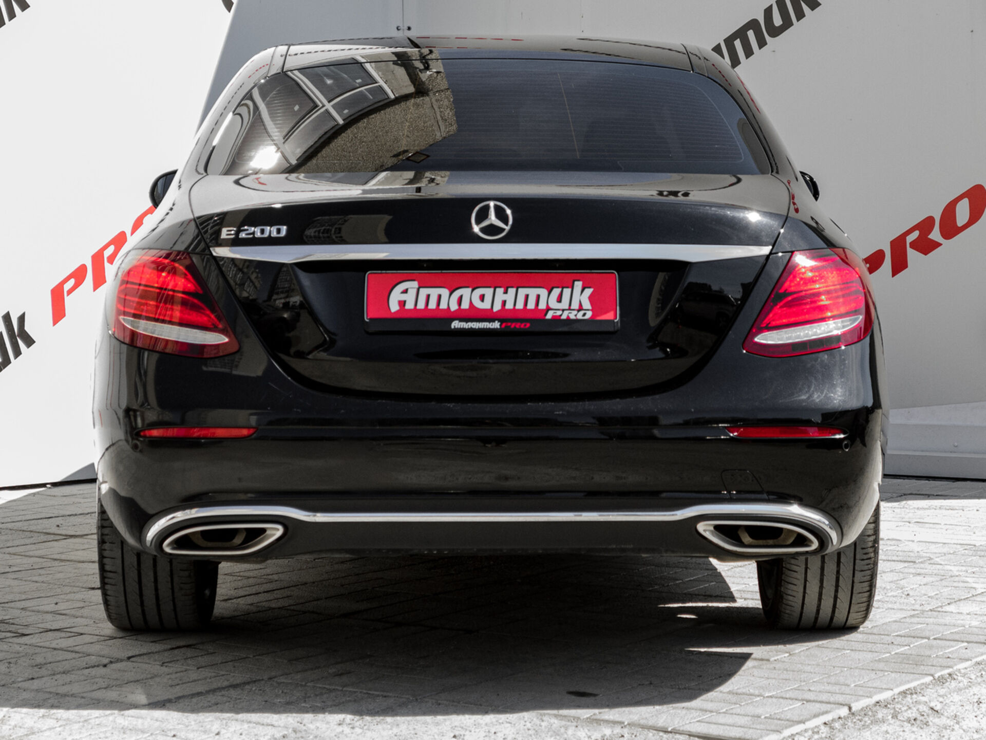 Купить Mercedes-Benz E-Класс 200 2.0 AT (184 л.с.), 2016 в Екатеренбурге
