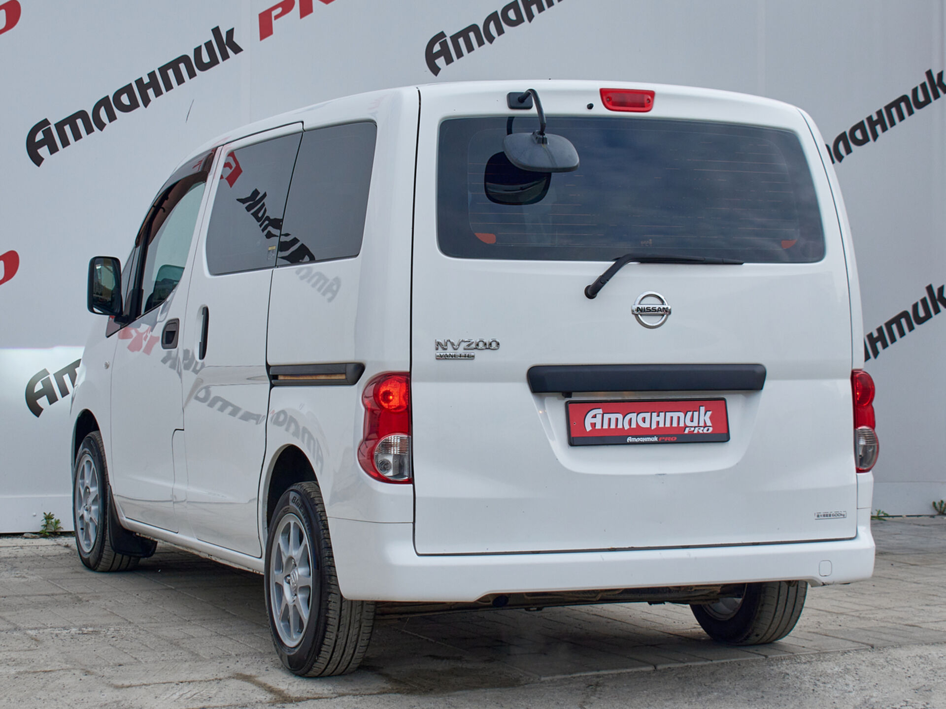 Купить Nissan NV200 1.6 AT (109 л.с.), 2012 в Екатеренбурге