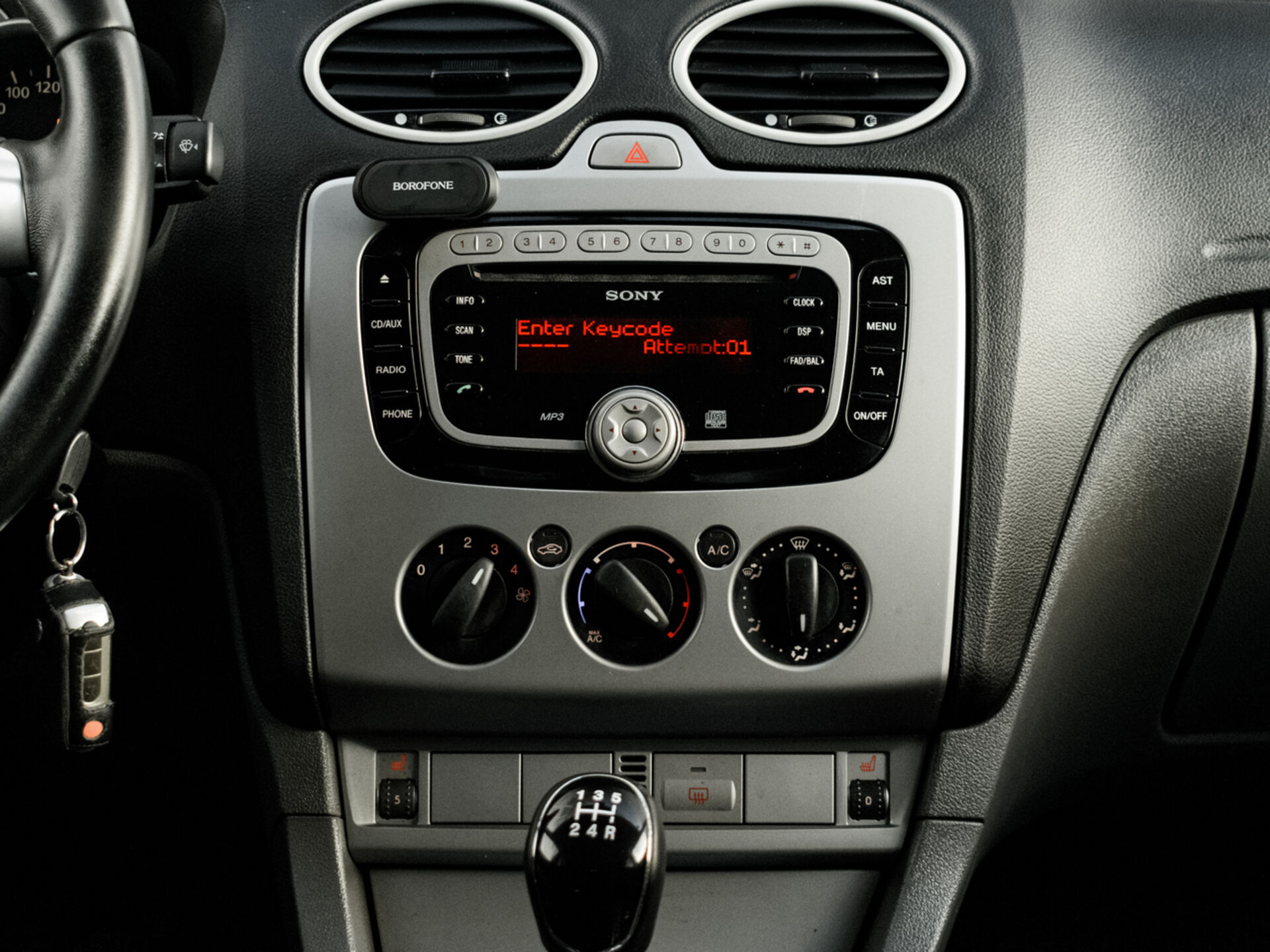 Купить Ford Focus 1.6 MT (100 л.с.), 2011 в Екатеренбурге