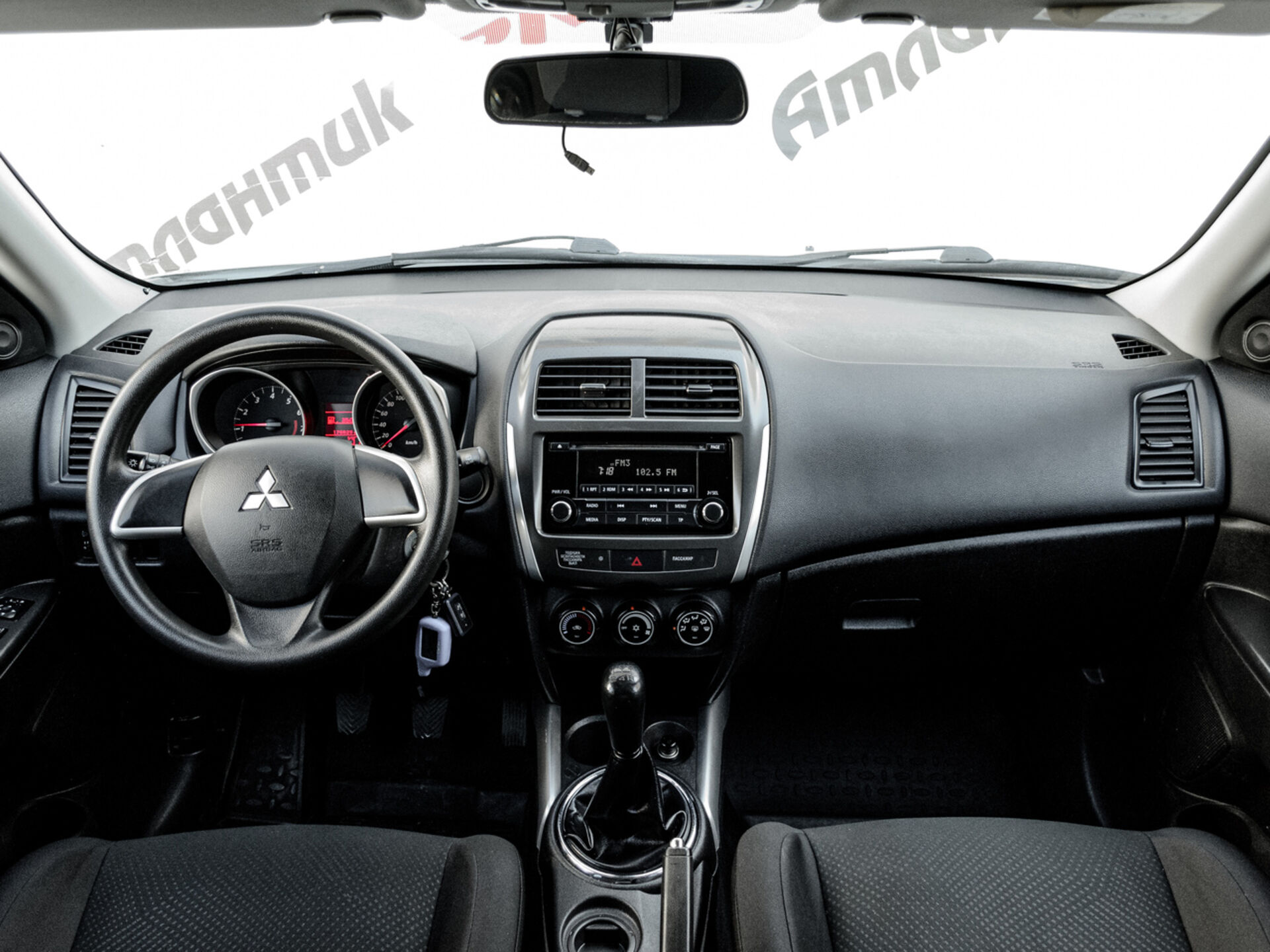 Купить Mitsubishi ASX 1.6 MT (117 л.с.), 2013 в Екатеренбурге