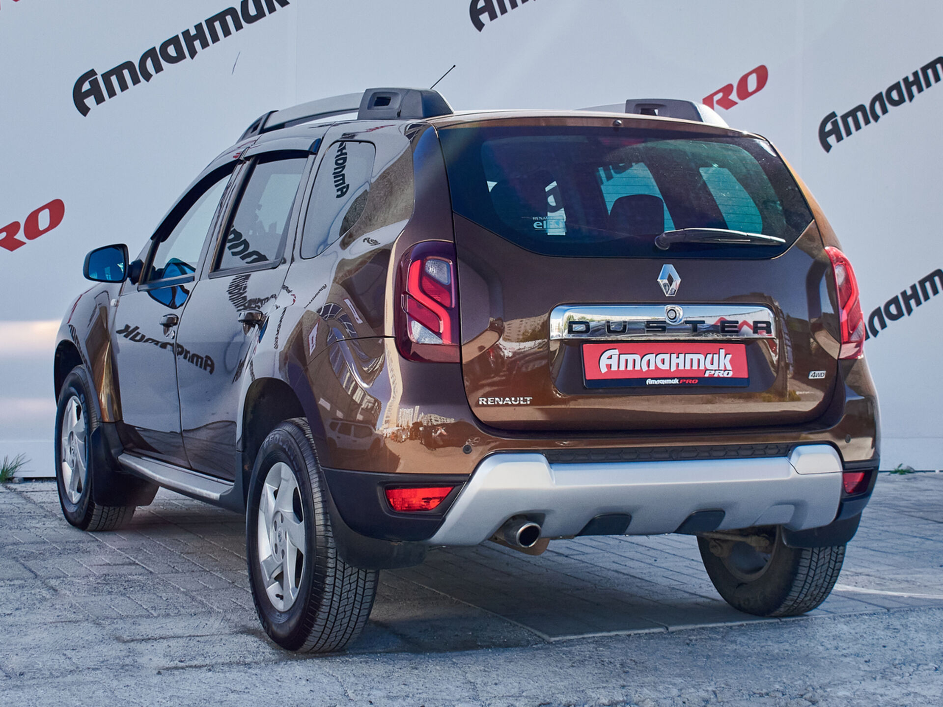 Купить Renault Duster 2.0 MT (143 л.с.) 4WD, 2015 в Екатеренбурге