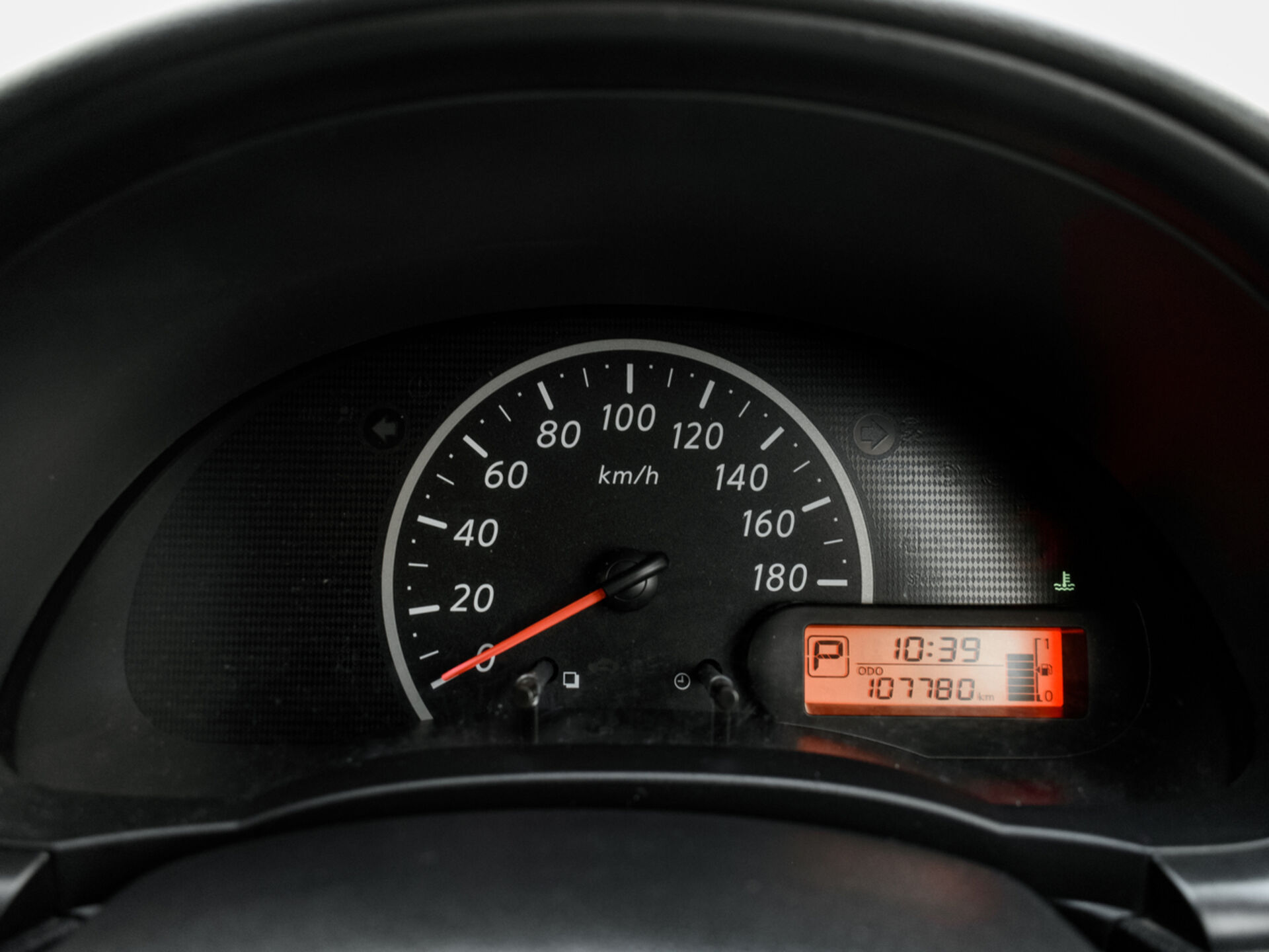 Купить Nissan March 1.2 CVT (79 л.с.), 2016 в Екатеренбурге