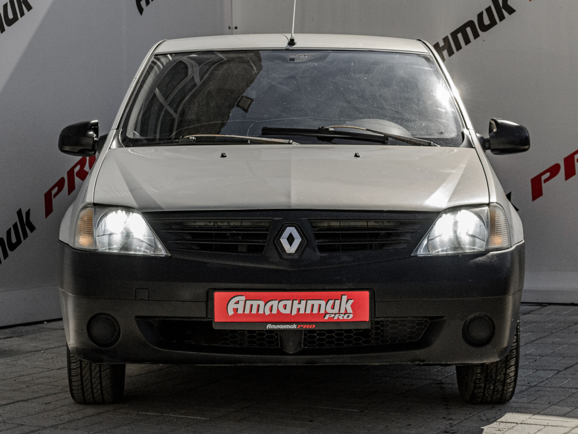 Купить Renault Logan 1.4 MT (75 л.с.), 2007 в Екатеренбурге