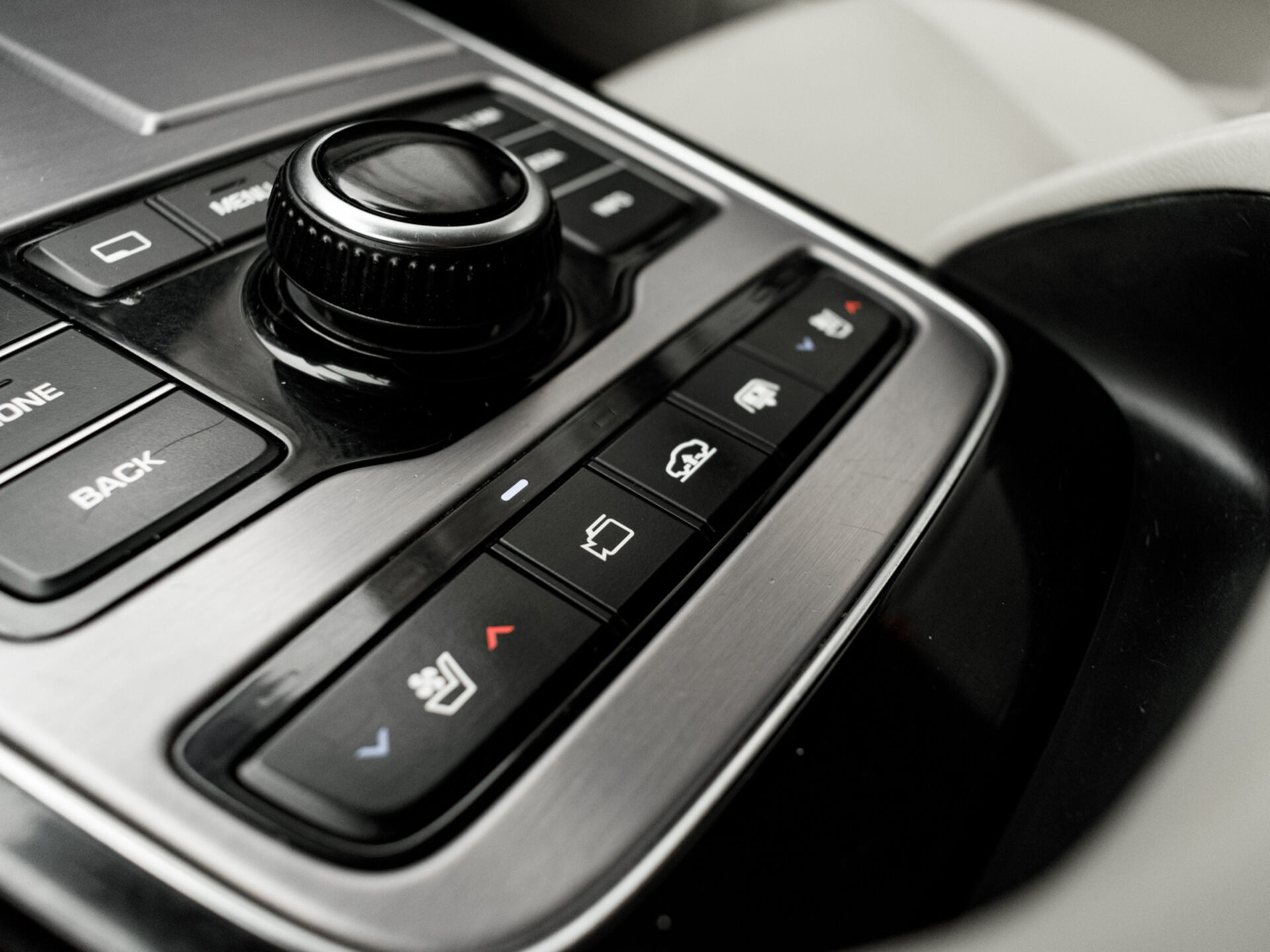 Купить Hyundai Equus 5.0 AT (430 л.с.), 2015 в Екатеренбурге