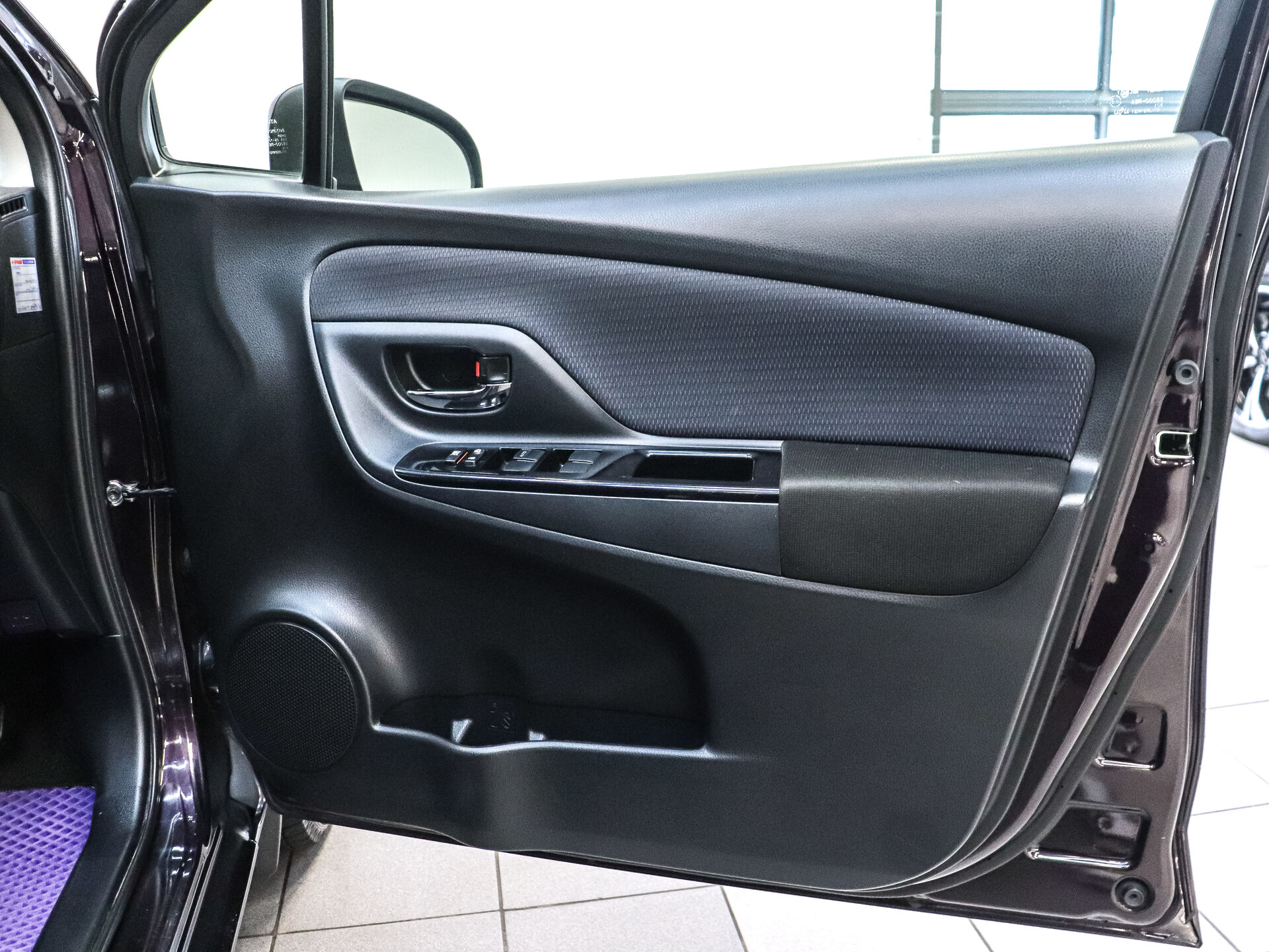 Toyota Vitz 2016 6