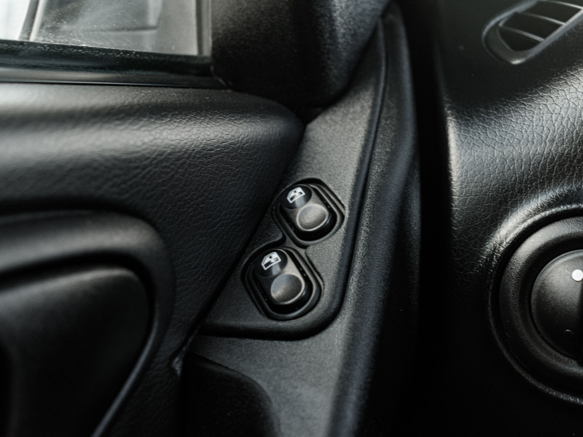 Купить Chevrolet Niva 1.7 MT (80 л.с.) 4WD, 2018 в Екатеренбурге