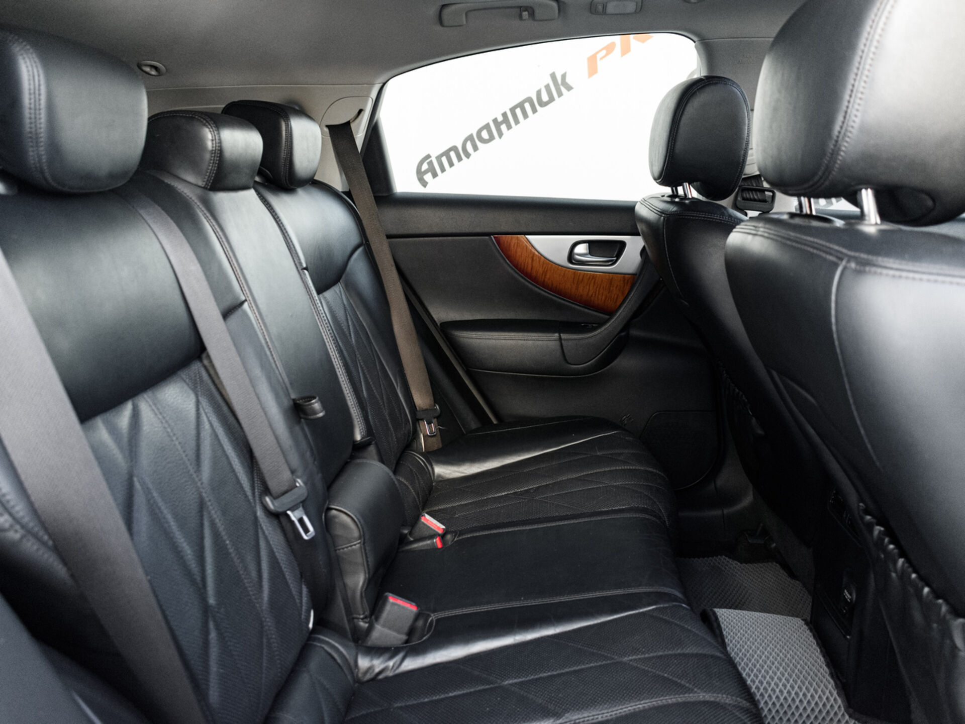 Купить Infiniti QX70 3.0d AT (238 л.с.) 4WD, 2014 в Екатеренбурге