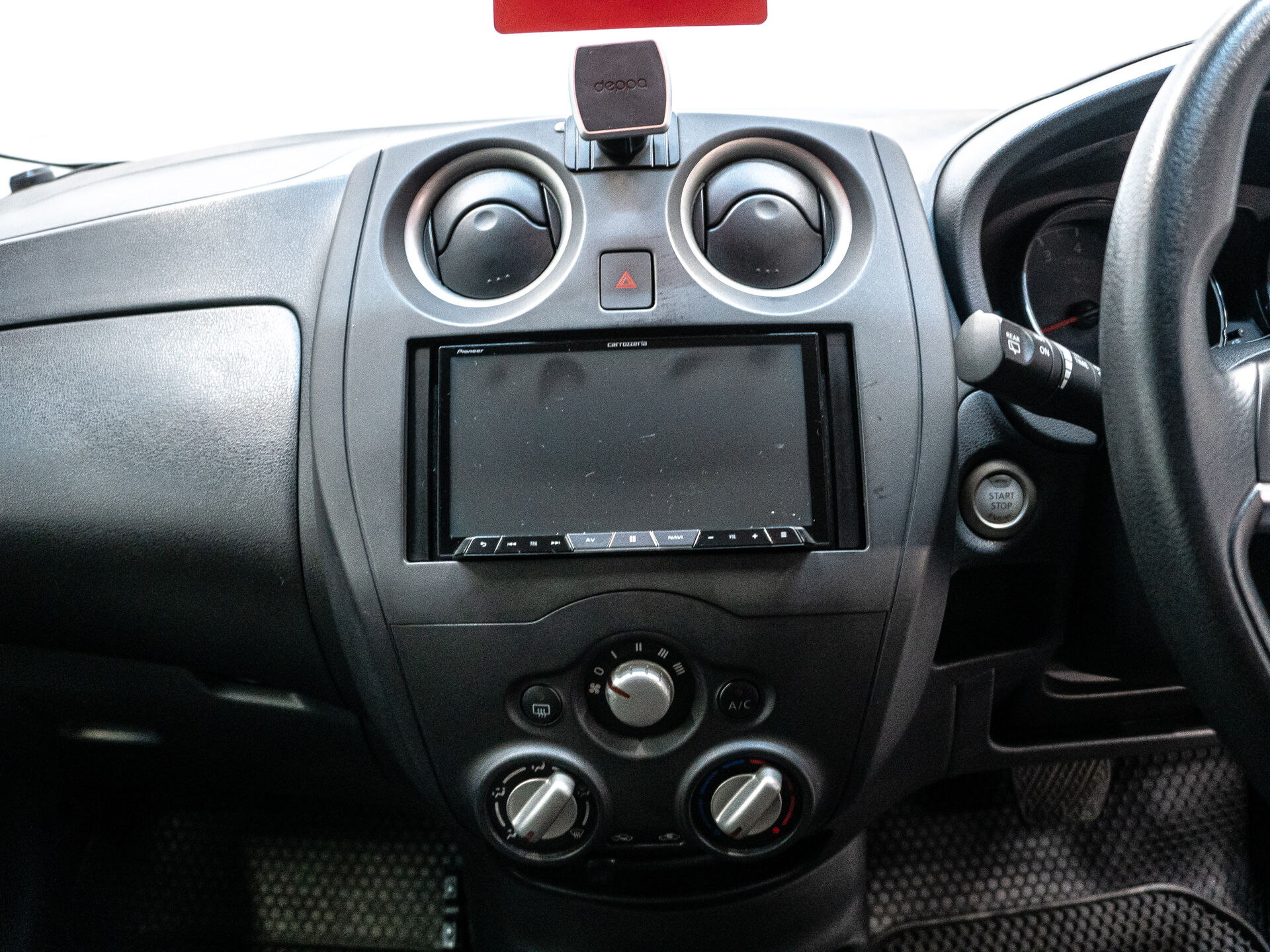Nissan Note 2017 11