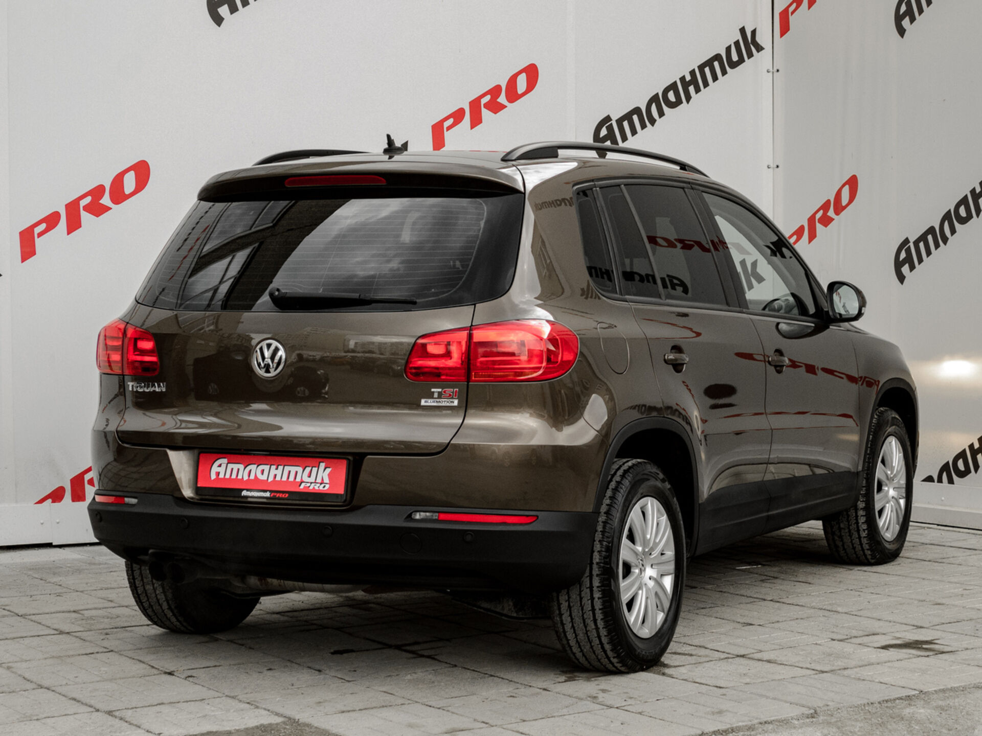 Купить Volkswagen Tiguan 1.4 AMT (150 л.с.), 2015 в Екатеренбурге