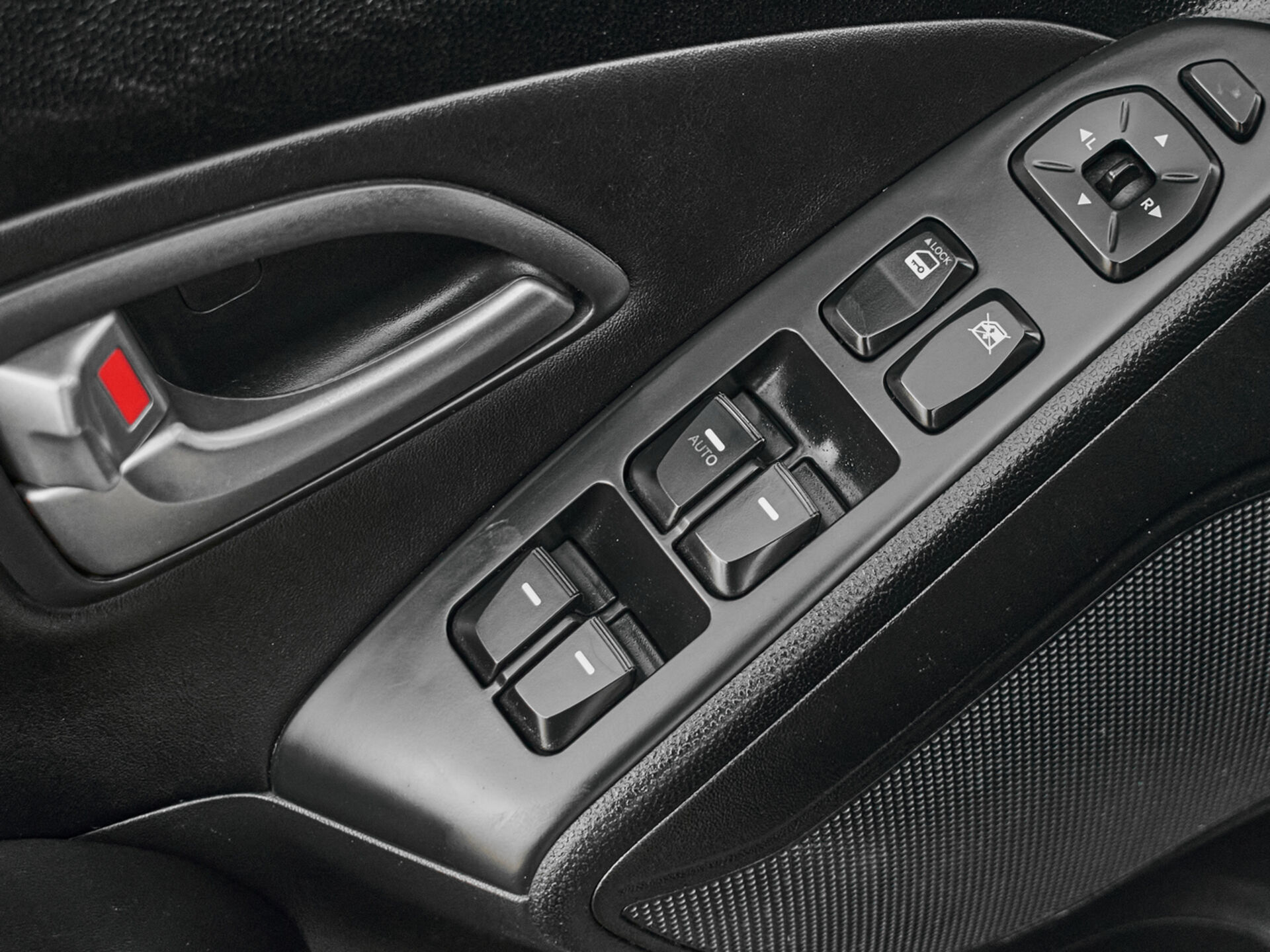 Купить Hyundai ix35 2.0 MT (150 л.с.), 2012 в Екатеренбурге