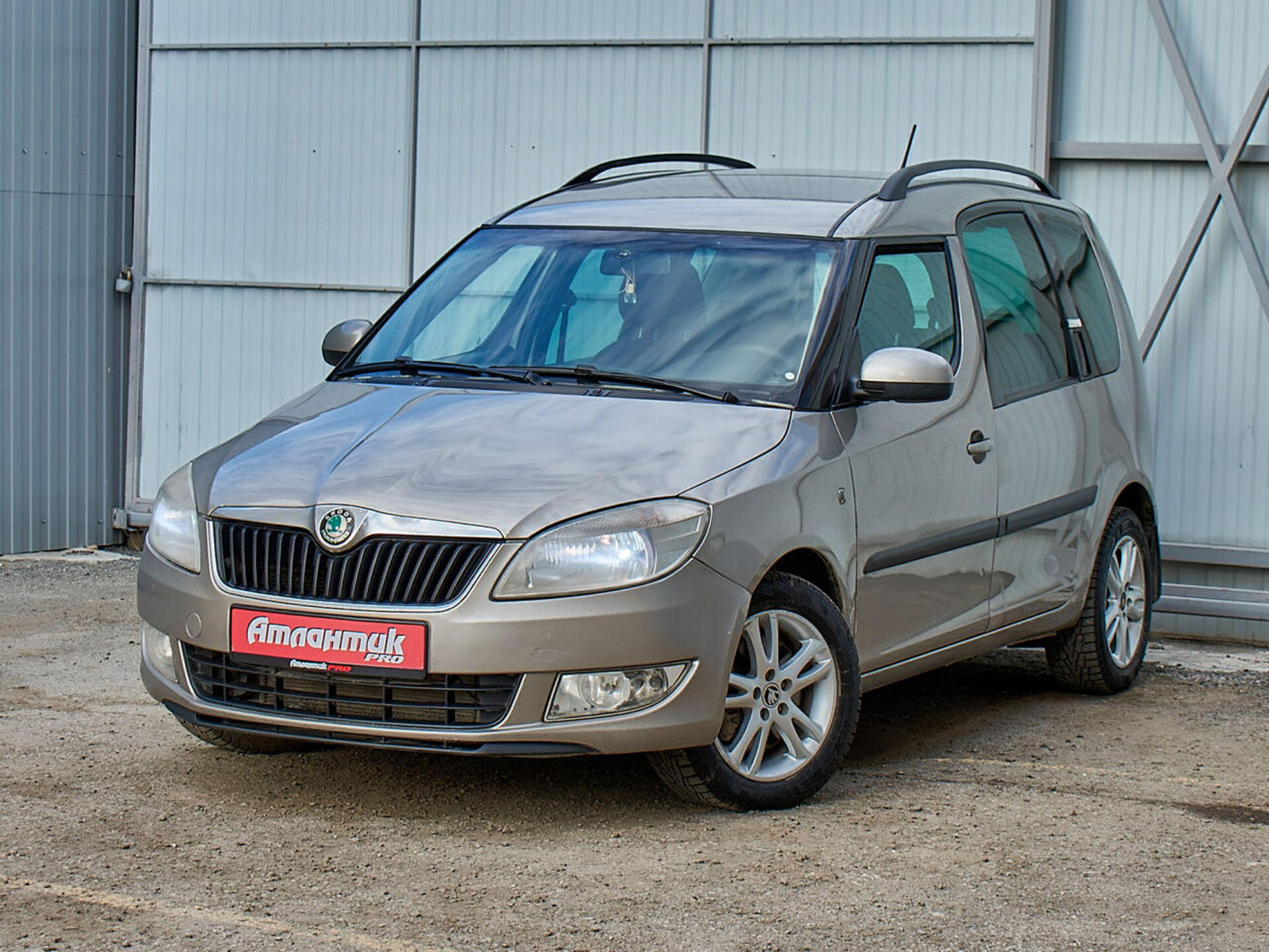Купить Skoda Roomster 1.6 AT (105 л.с.), 2011 в Екатеренбурге