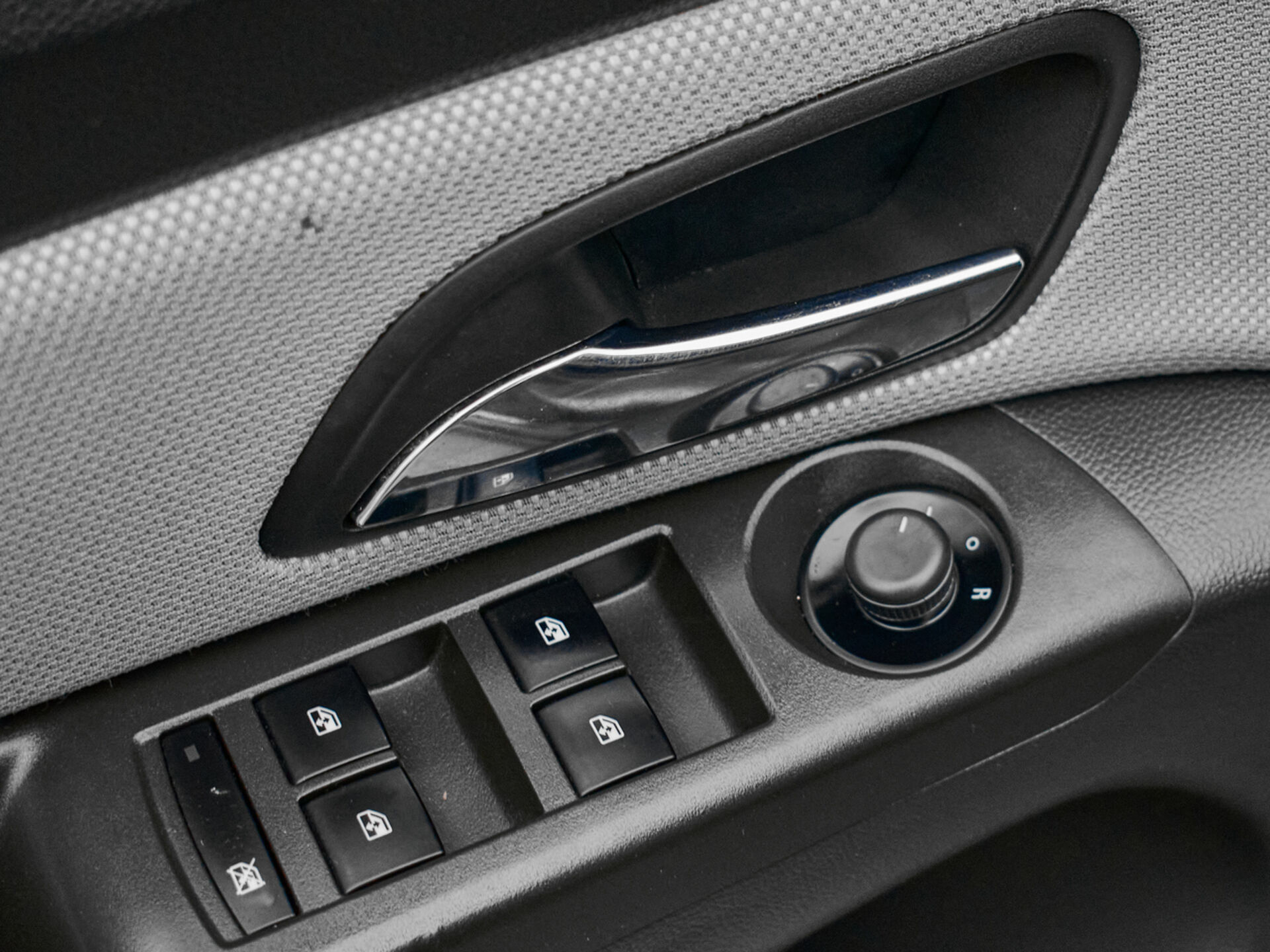 Купить Chevrolet Cruze 1.6 MT (109 л.с.), 2013 в Екатеренбурге