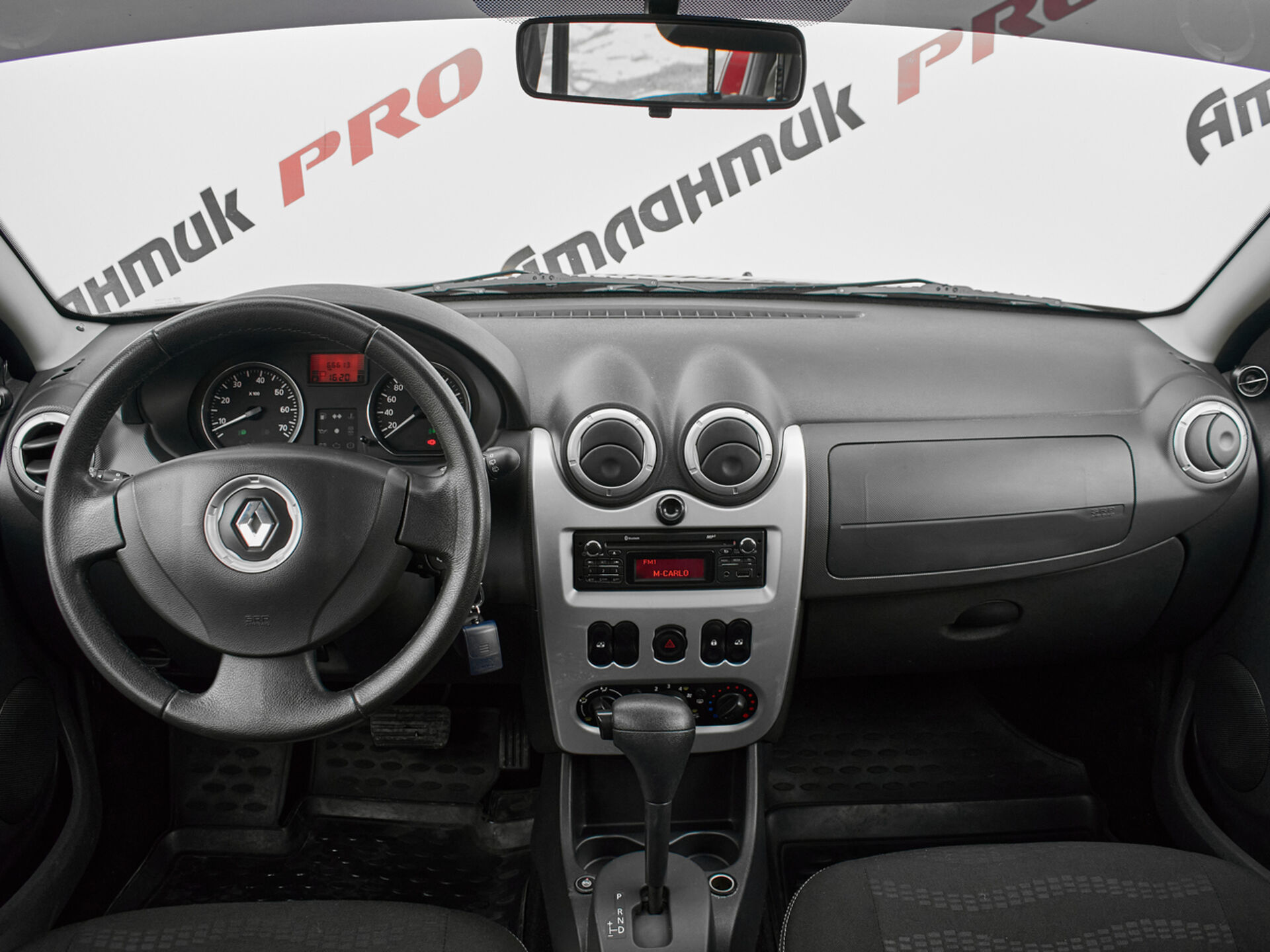 Купить Renault Sandero Stepway 1.6 AT (103 л.с.), 2013 в Екатеренбурге