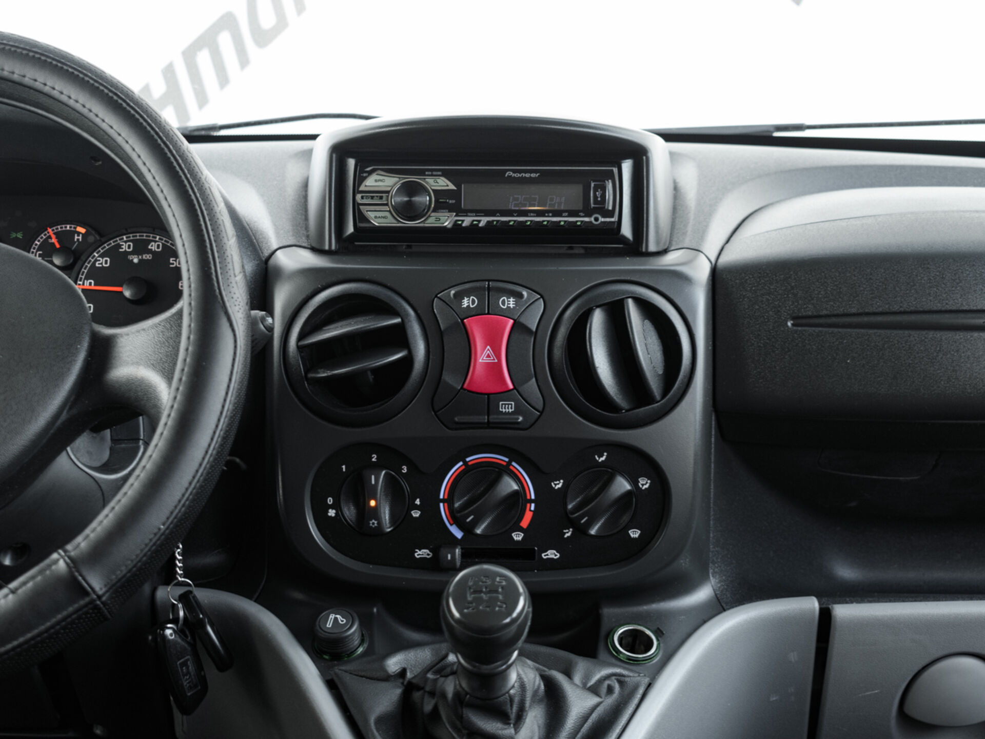 Купить Fiat Doblo 1.4 MT (77 л.с.), 2013 в Екатеренбурге
