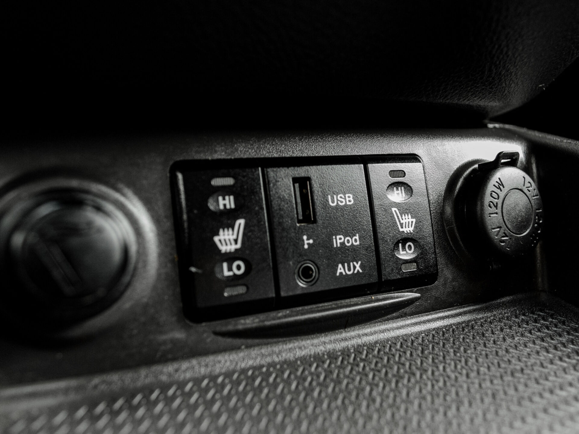 Купить Hyundai Santa Fe 2.4 AT (174 л.с.) 4WD, 2011 в Екатеренбурге