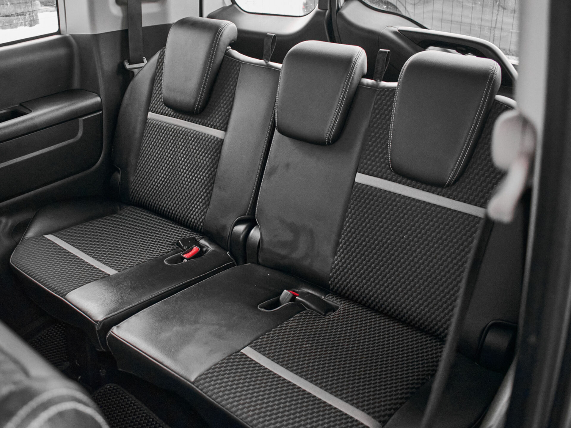 Купить Honda Stepwgn Spada 1.5 CVT (150 л.с.) 4WD, 2016 в Екатеренбурге