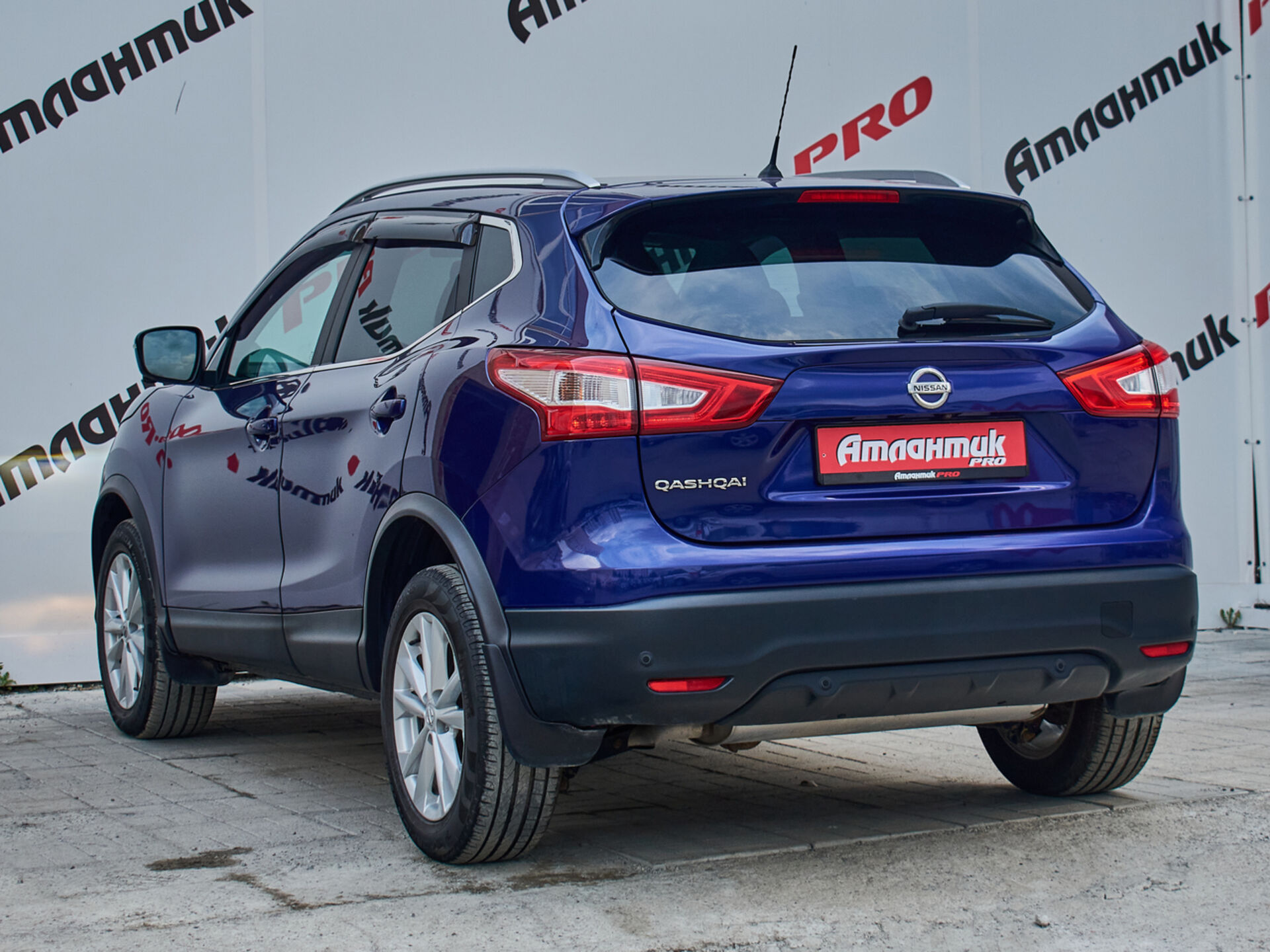 Купить Nissan Qashqai 2.0 CVT (144 л.с.) 4WD, 2016 в Екатеренбурге
