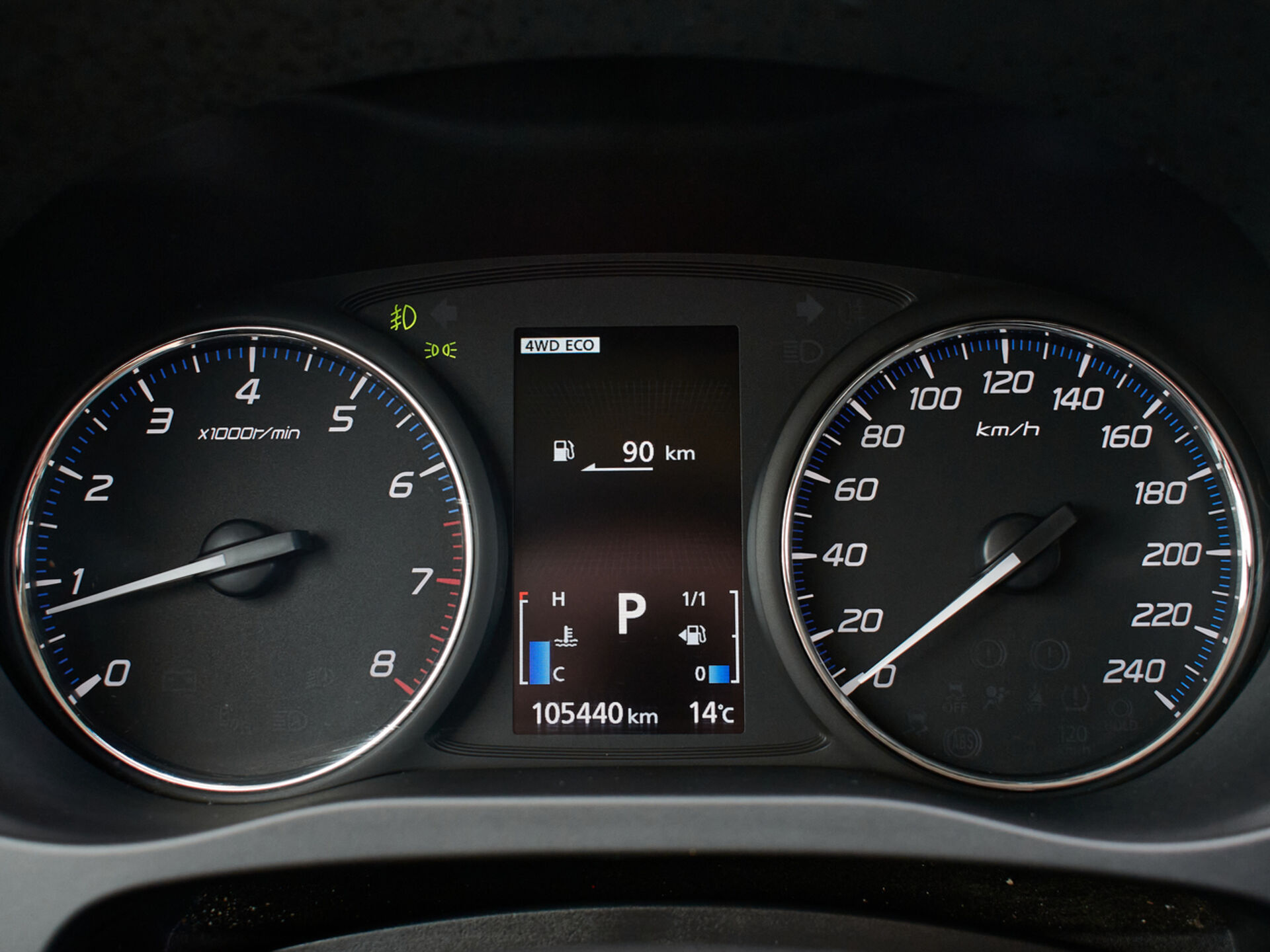 Купить Mitsubishi Outlander 2.0 CVT (146 л.с.) 4WD, 2017 в Екатеренбурге