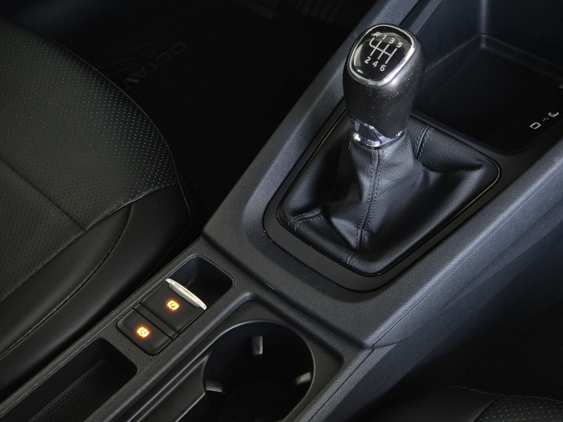 Skoda Octavia Ambition Plus 2021 г.в., 59 266 км.