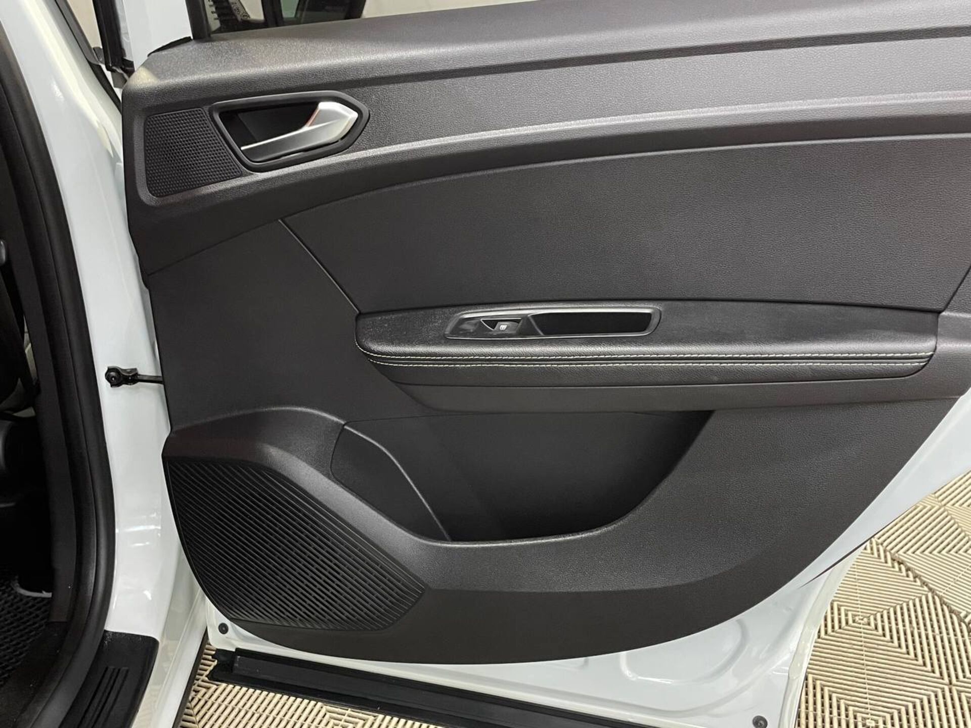 Renault Arkana 2019 12