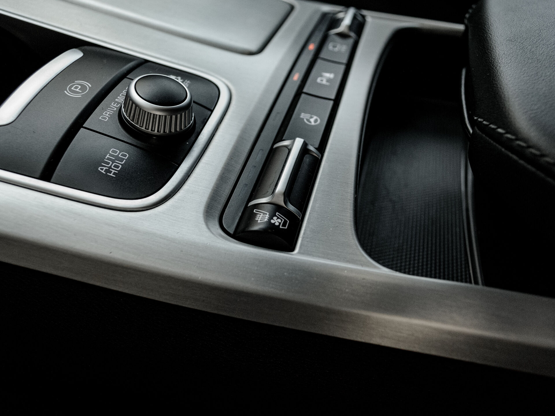 Купить Kia Stinger 2.0 AT (247 л.с.) 4WD, 2018 в Екатеренбурге