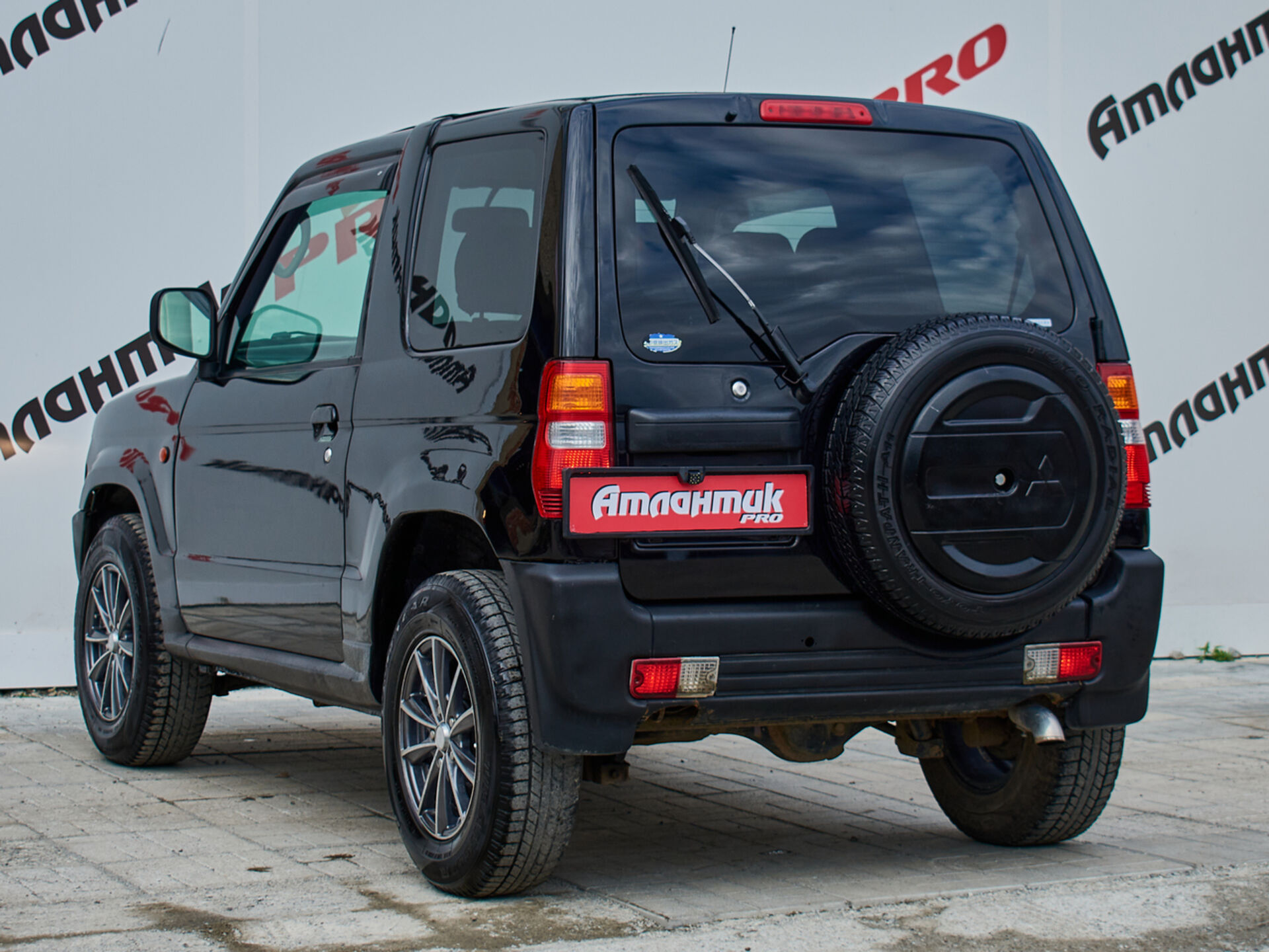 Купить Mitsubishi Pajero Mini 0.7 MT (64 л.с.) 4WD, 2006 в Екатеренбурге