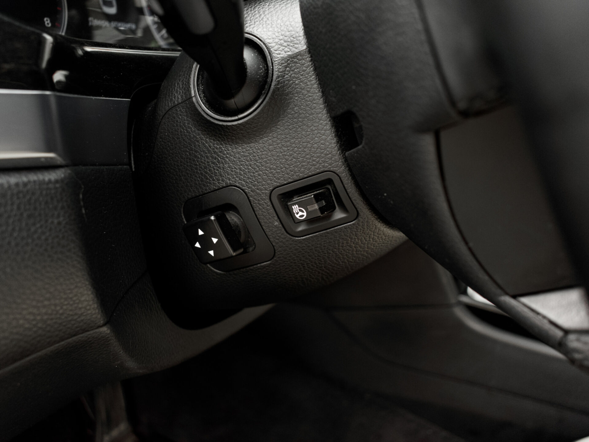 Купить Hyundai Equus 5.0 AT (430 л.с.), 2015 в Екатеренбурге