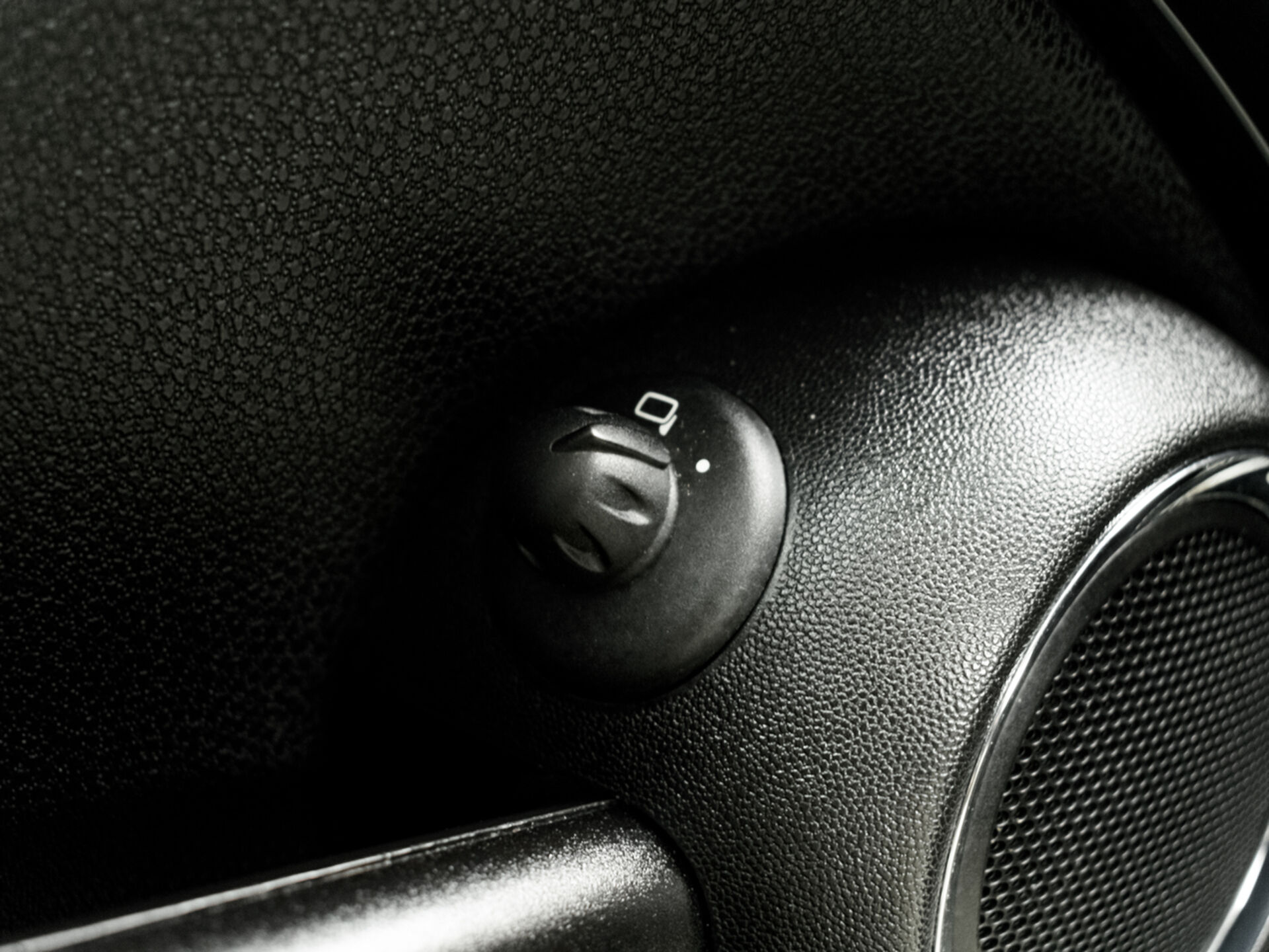 Купить MINI Hatch Cooper S 1.6 AT (184 л.с.), 2012 в Екатеренбурге