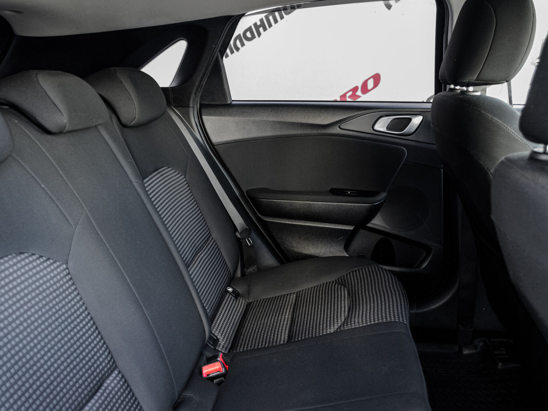 Купить Kia Ceed 1.6 AT (128 л.с.), 2018 в Екатеренбурге