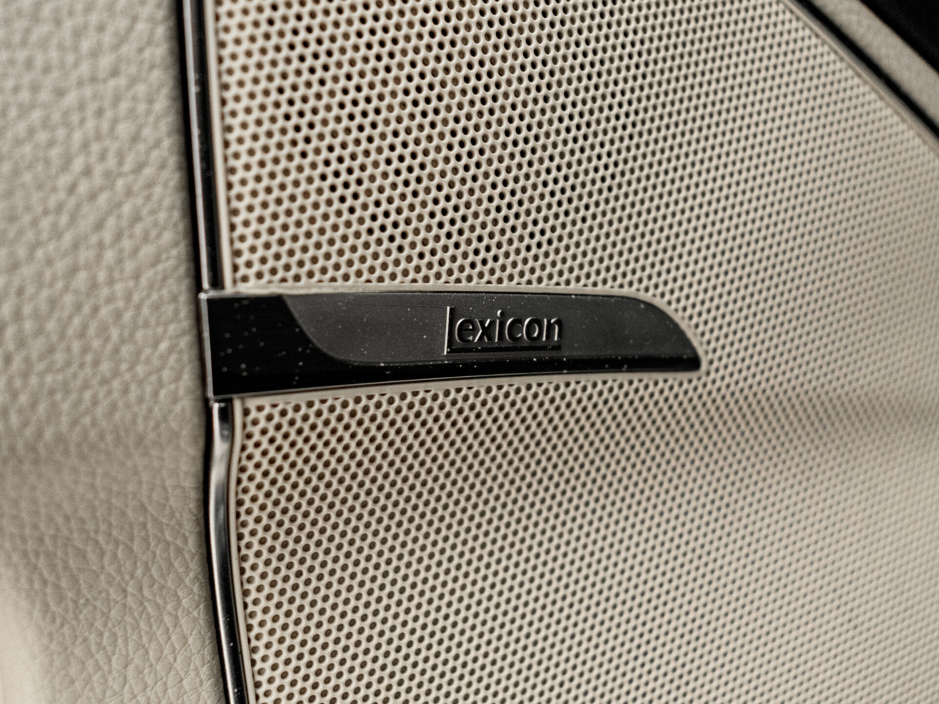 Купить Hyundai Equus 5.0 AT (430 л.с.), 2015 в Екатеренбурге