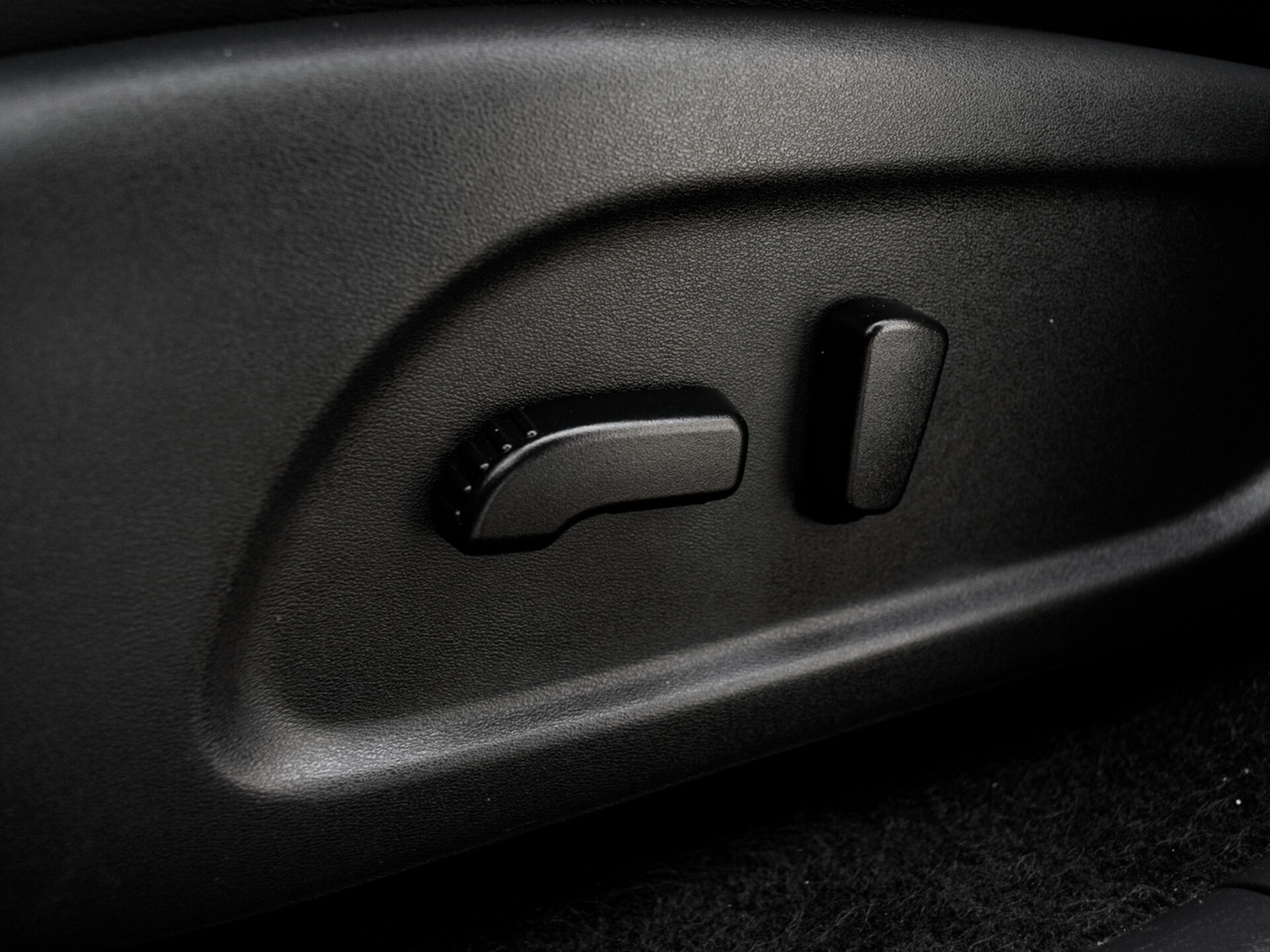 Купить Infiniti QX60 3.5 CVT (262 л.с.) 4WD, 2017 в Екатеренбурге