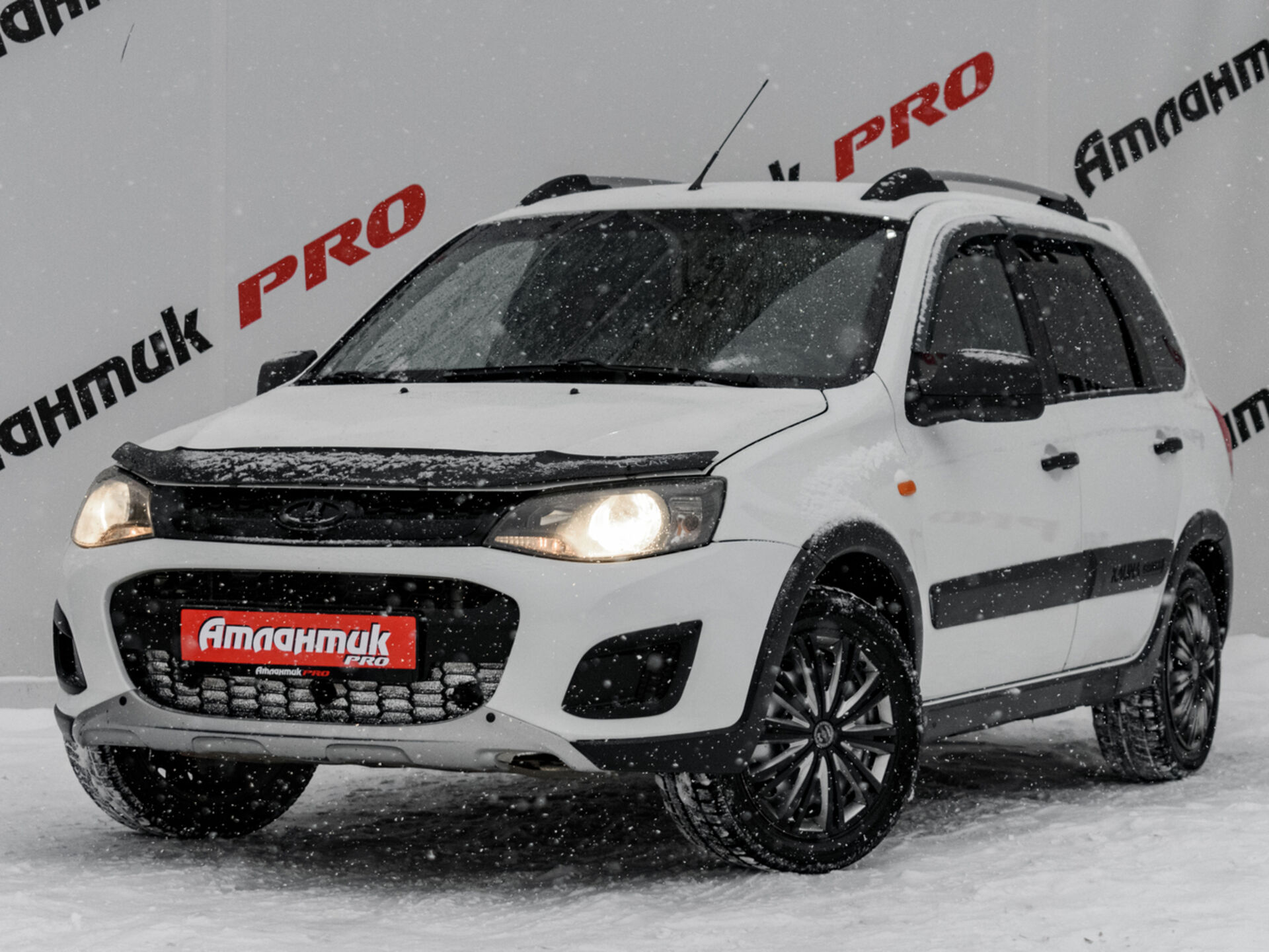 Купить Lada (ВАЗ) Kalina Cross 1.6 MT (106 л.с.), 2015 в Екатеренбурге