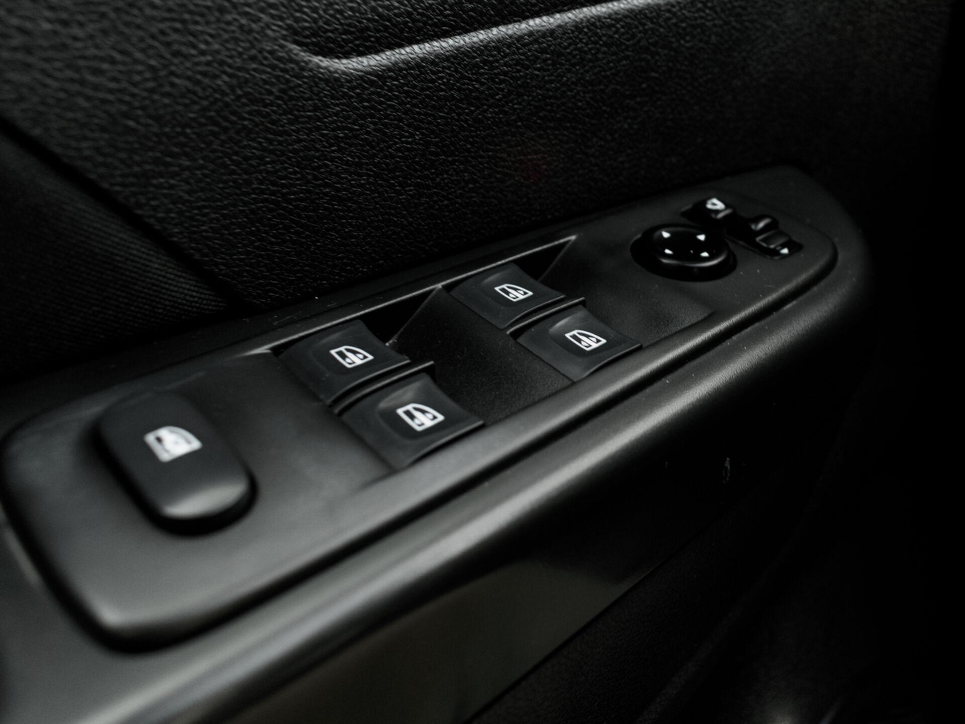 Купить Renault Kaptur 1.6 CVT (114 л.с.), 2019 в Екатеренбурге