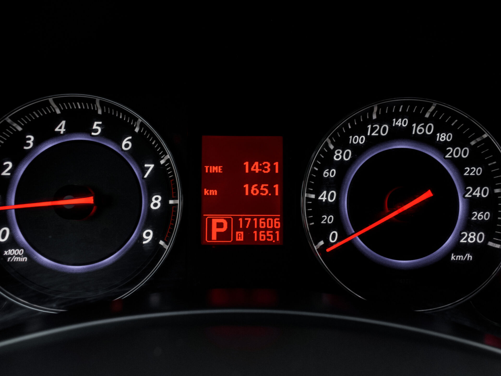 Купить Infiniti FX FX37 3.7 AT (333 л.с.) 4WD, 2010 в Екатеренбурге