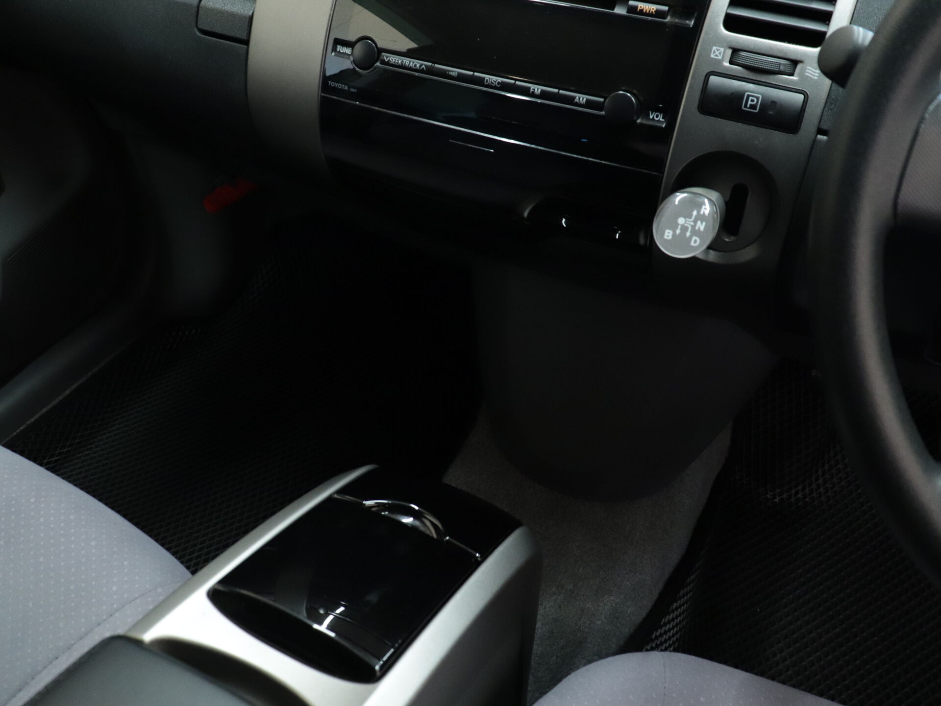 Toyota Prius 2010 16