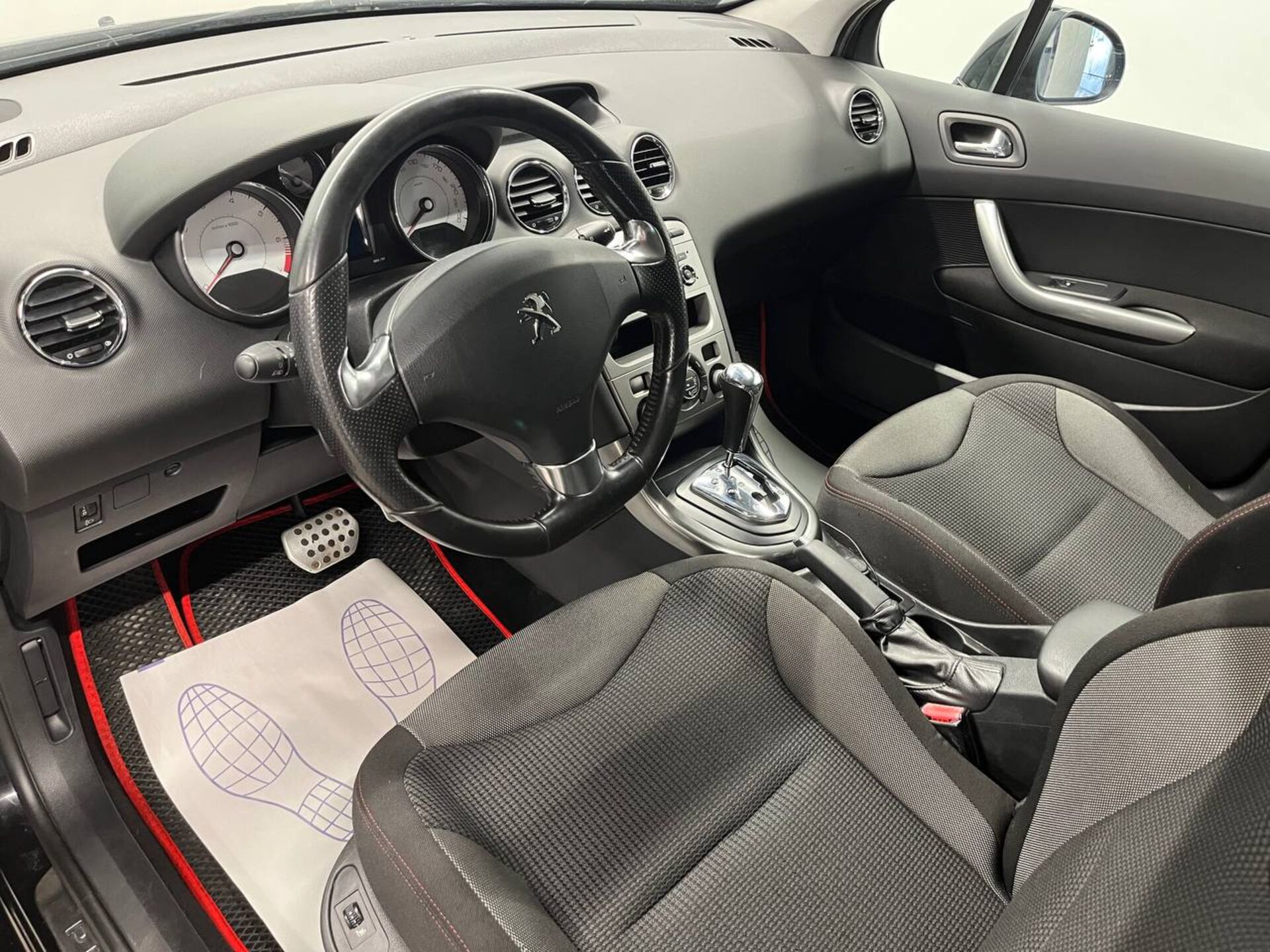 Peugeot 308 Sportium 2011 г.в., 172 000 км.