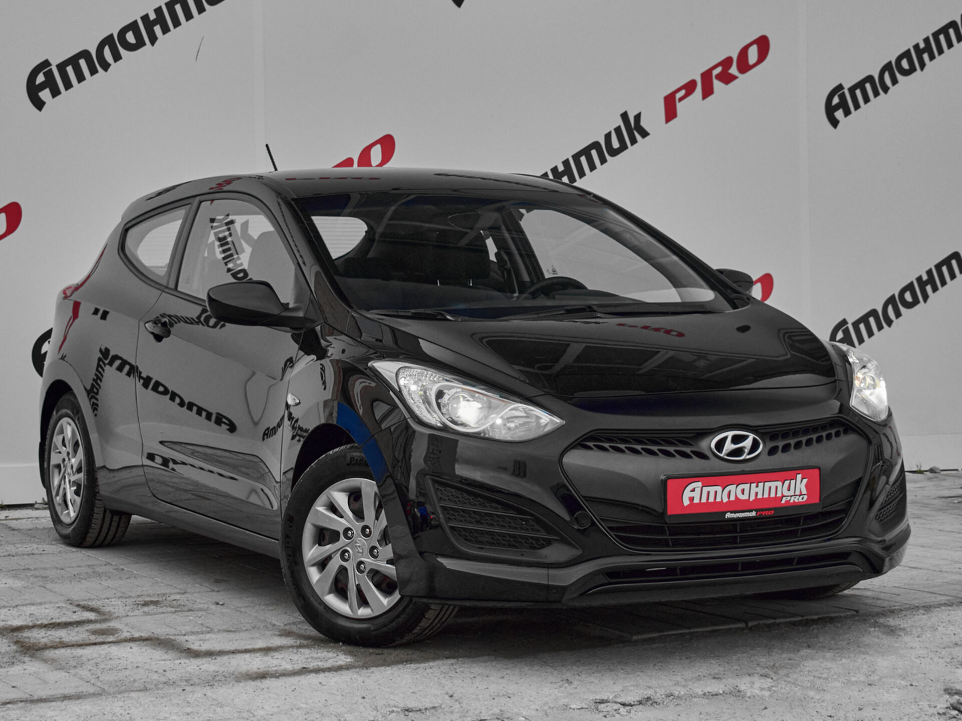 Купить Hyundai i30 1.4 MT (100 л.с.), 2013 в Екатеренбурге