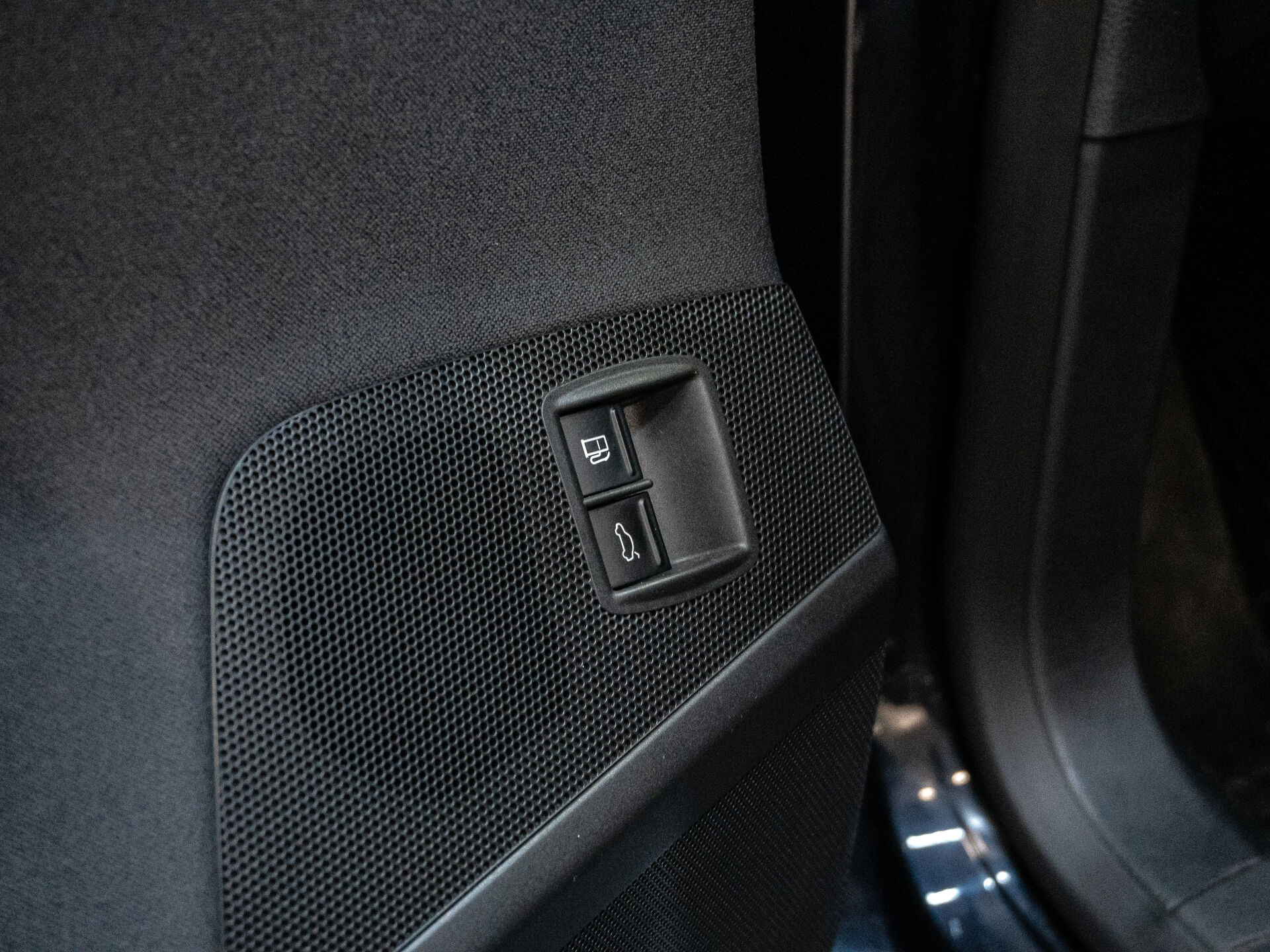 Volkswagen Passat CC 2011 8