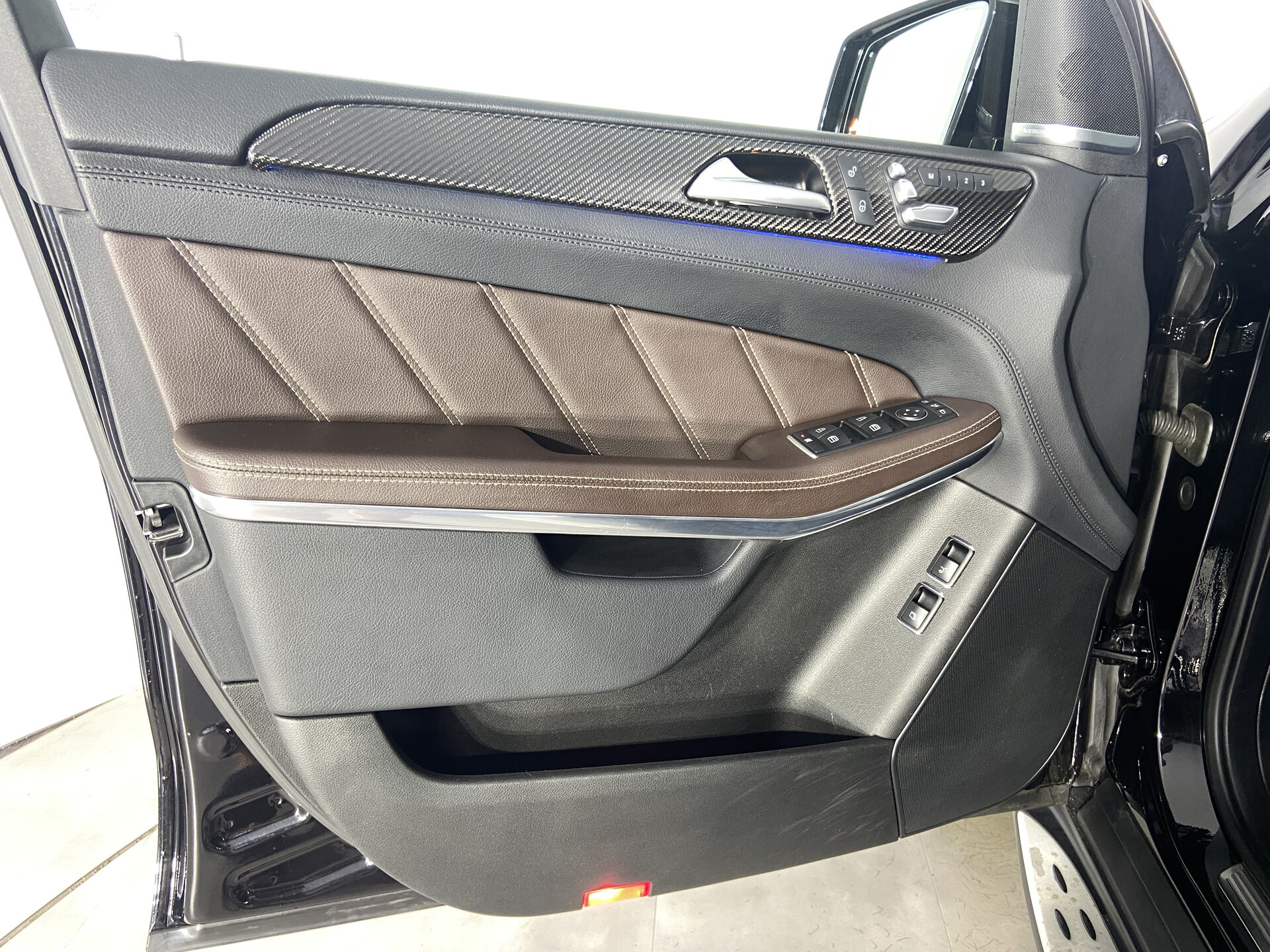 Mercedes-Benz GLS AMG AMG GLS 63 4MATIC Особая серия 2016 г.в., 113 670 км.