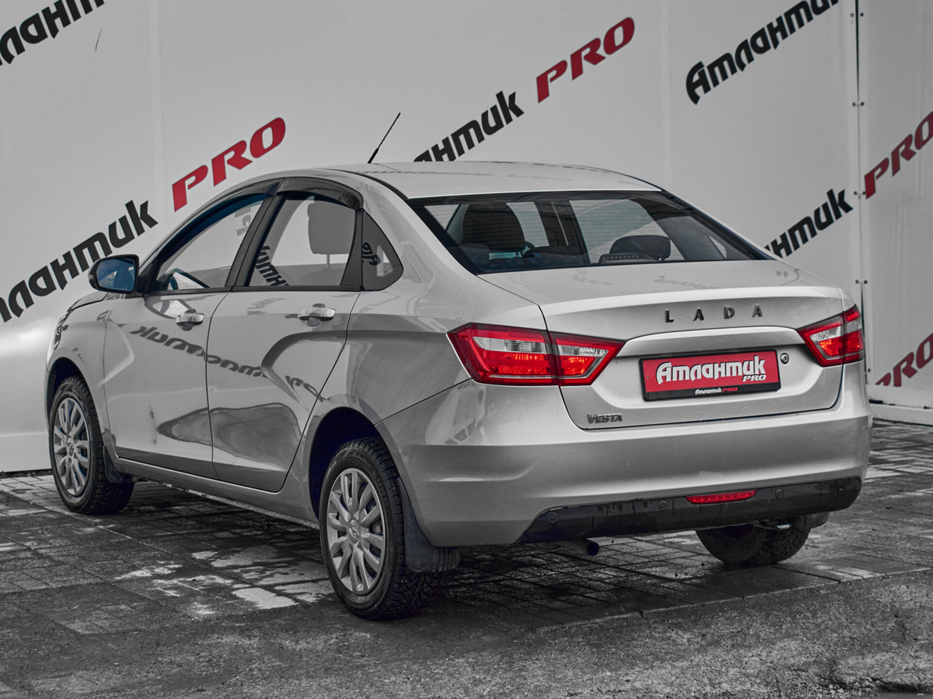 Купить Lada (ВАЗ) Vesta 1.6 MT (106 л.с.), 2016 в Екатеренбурге