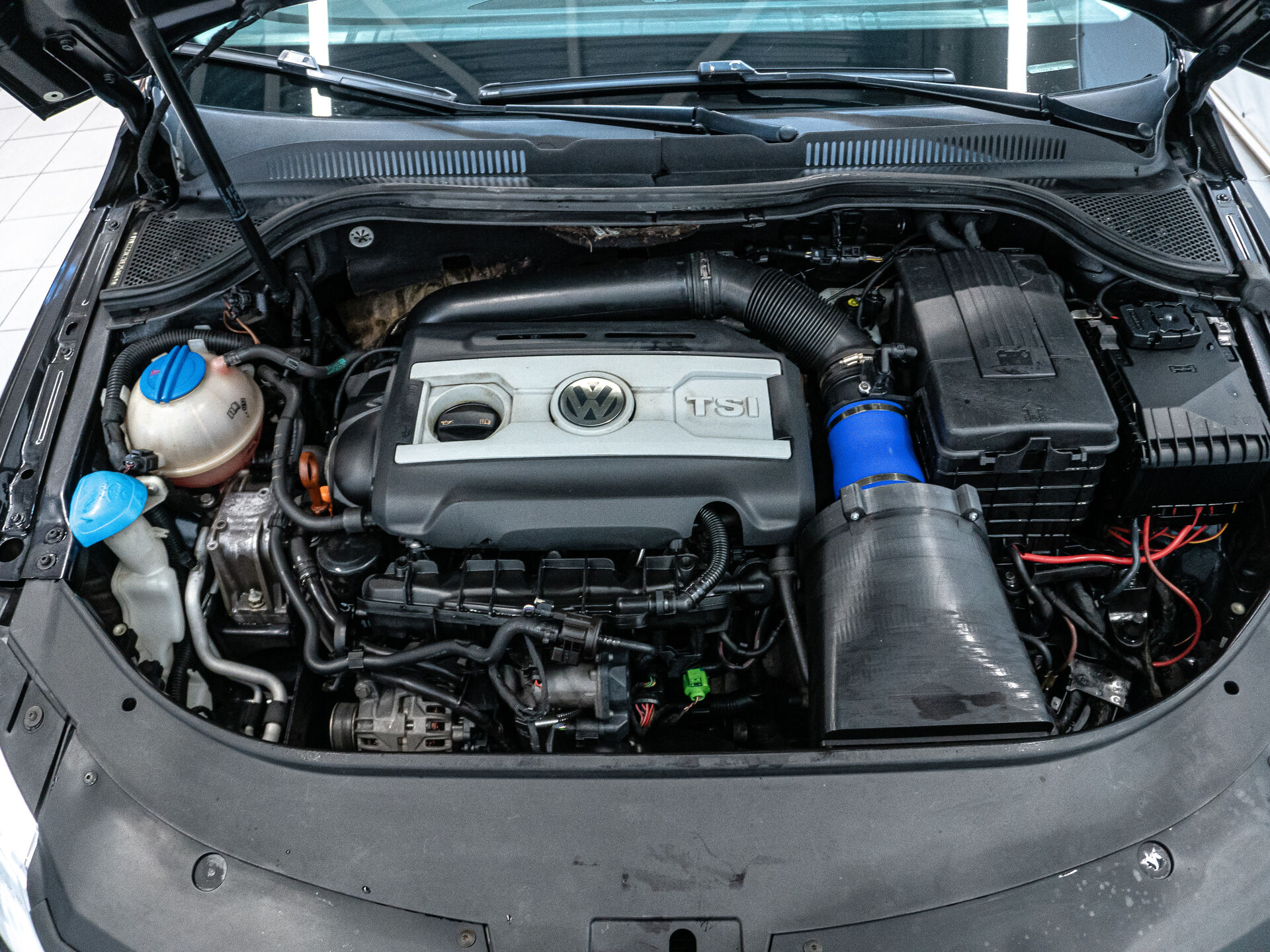 Volkswagen Passat CC 2011 25