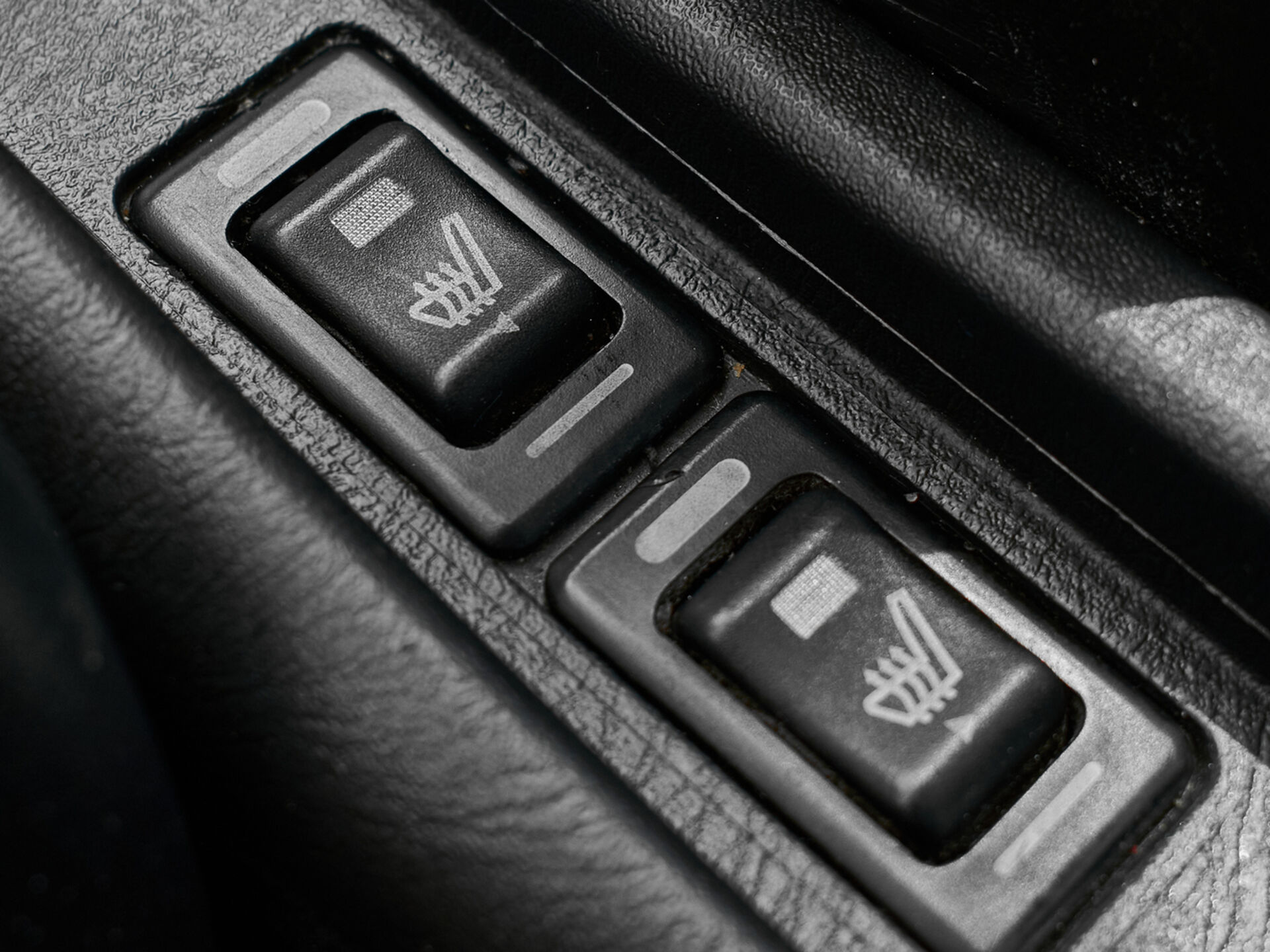 Купить Nissan Almera 1.8 MT (116 л.с.), 2004 в Екатеренбурге