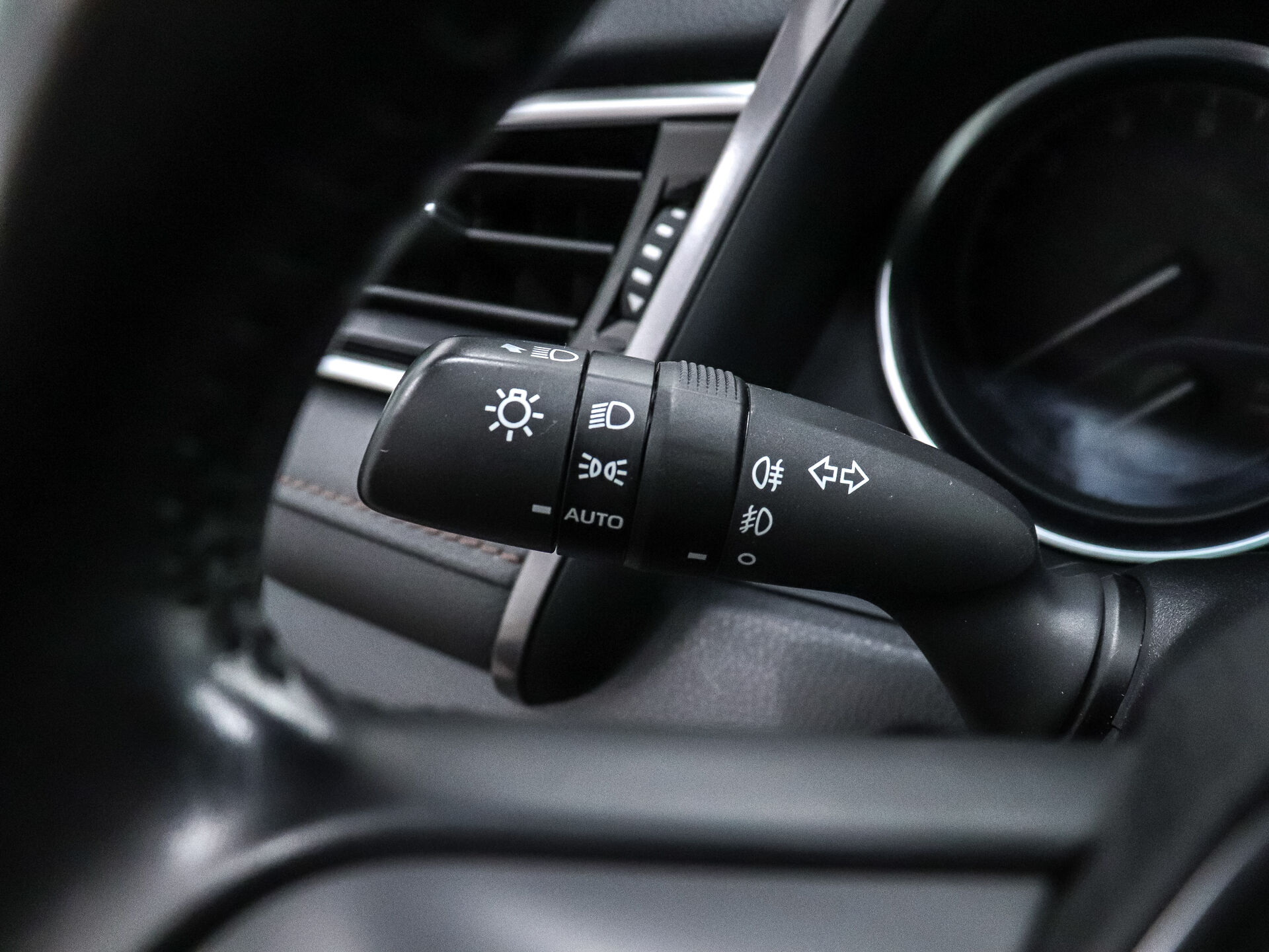 Toyota Camry 2019 11
