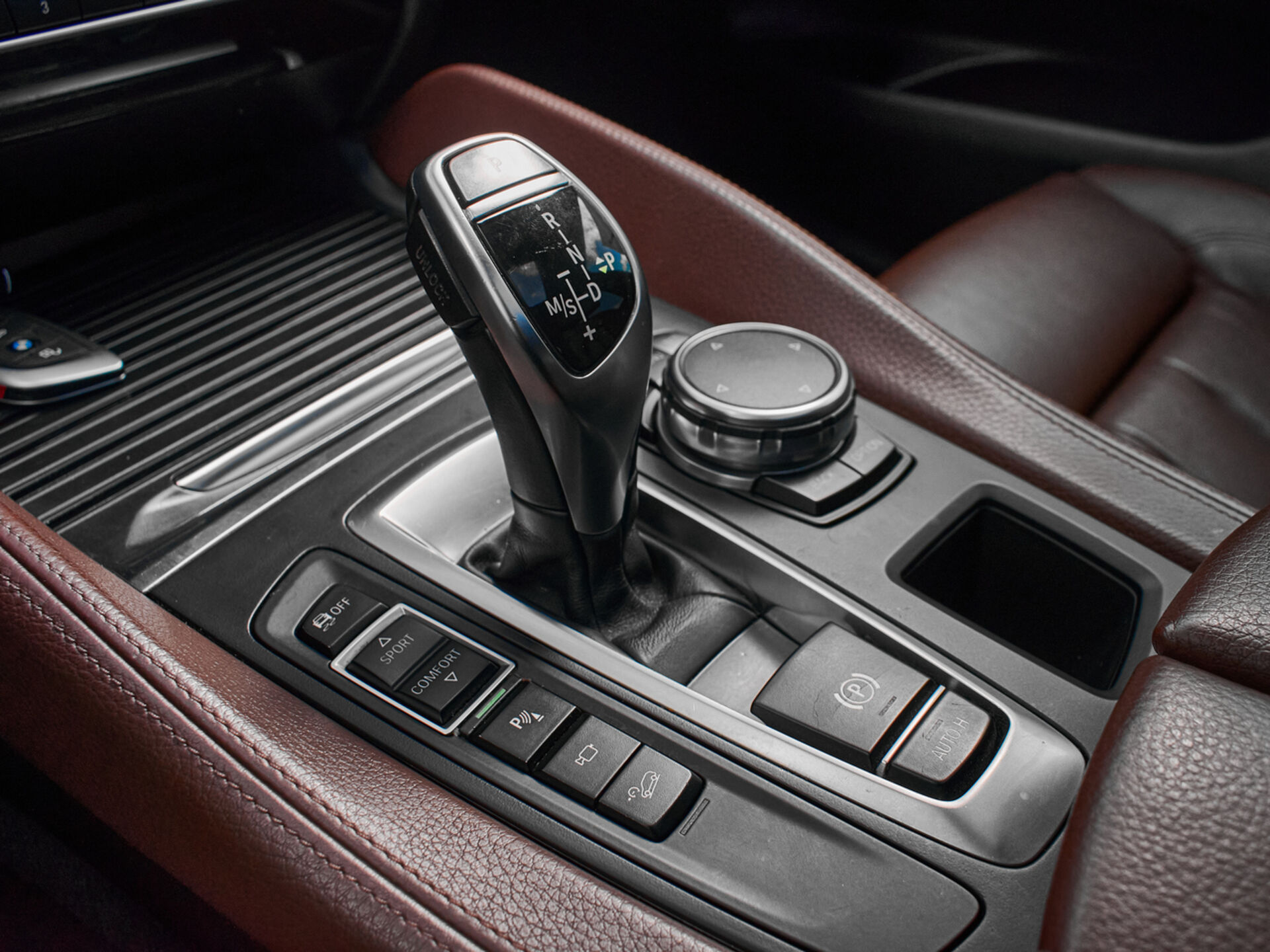Купить BMW X6 40d 3.0d AT (313 л.с.) 4WD, 2016 в Екатеренбурге