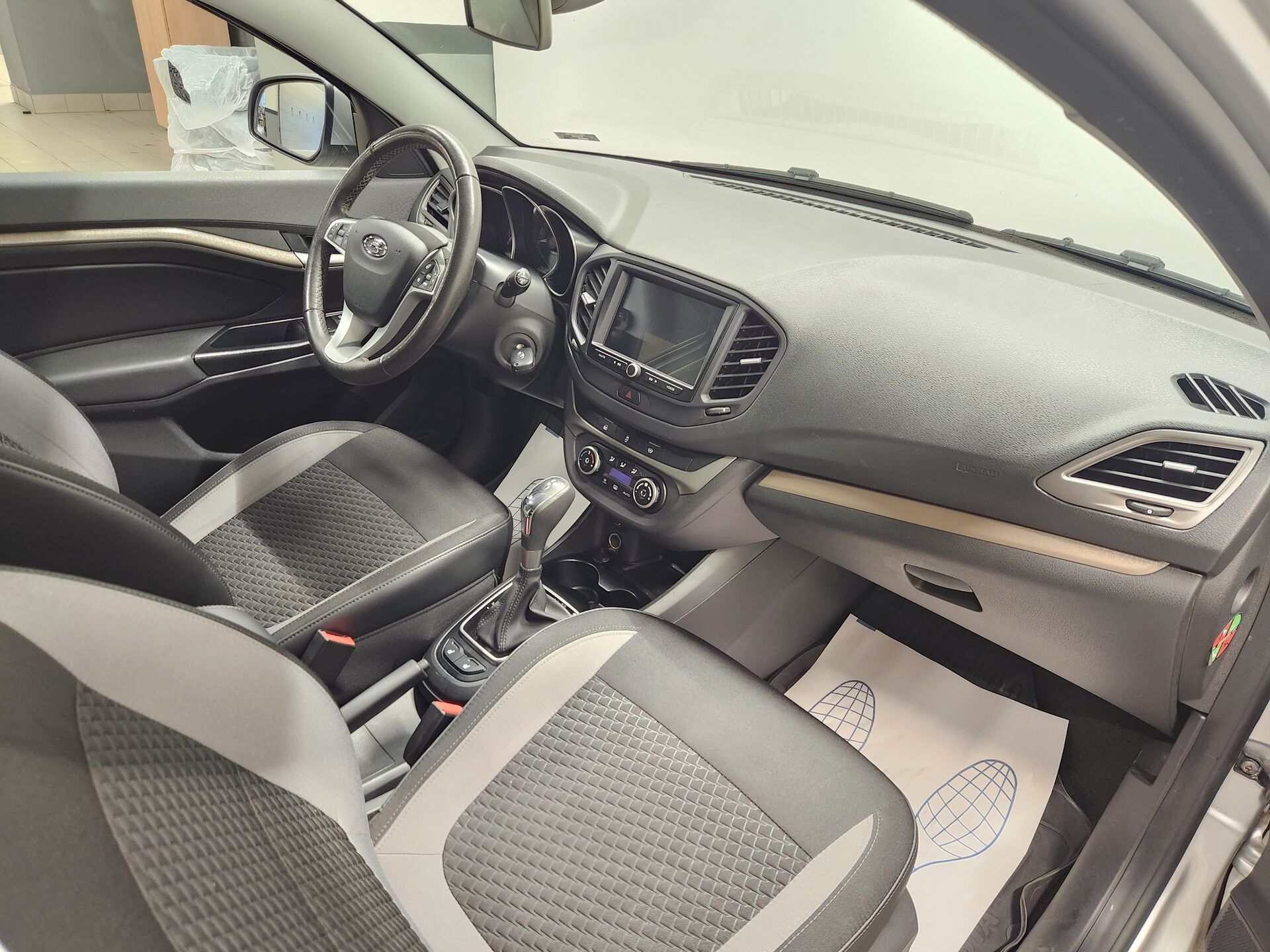 Lada Vesta Luxe EnjoY Pro Prestige 2022 г.в., 101 159 км.